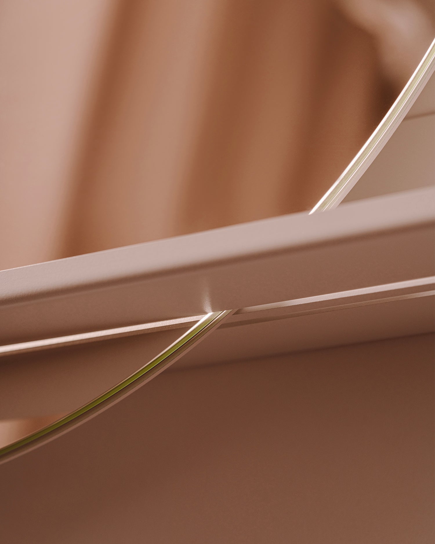 Specchio rotondo con mensola in metallo London