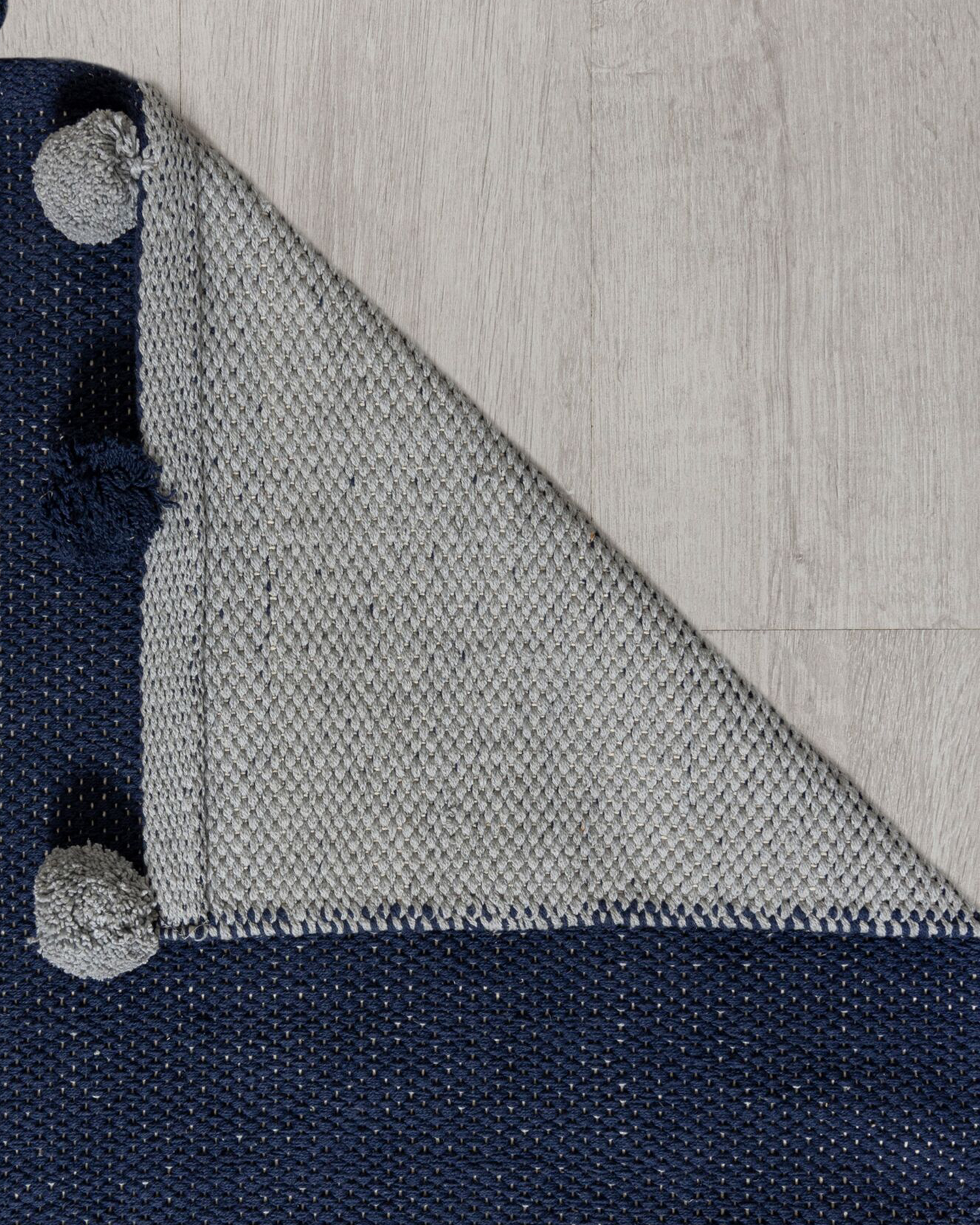 Tappeto reversibile in cotone pom pom, blu