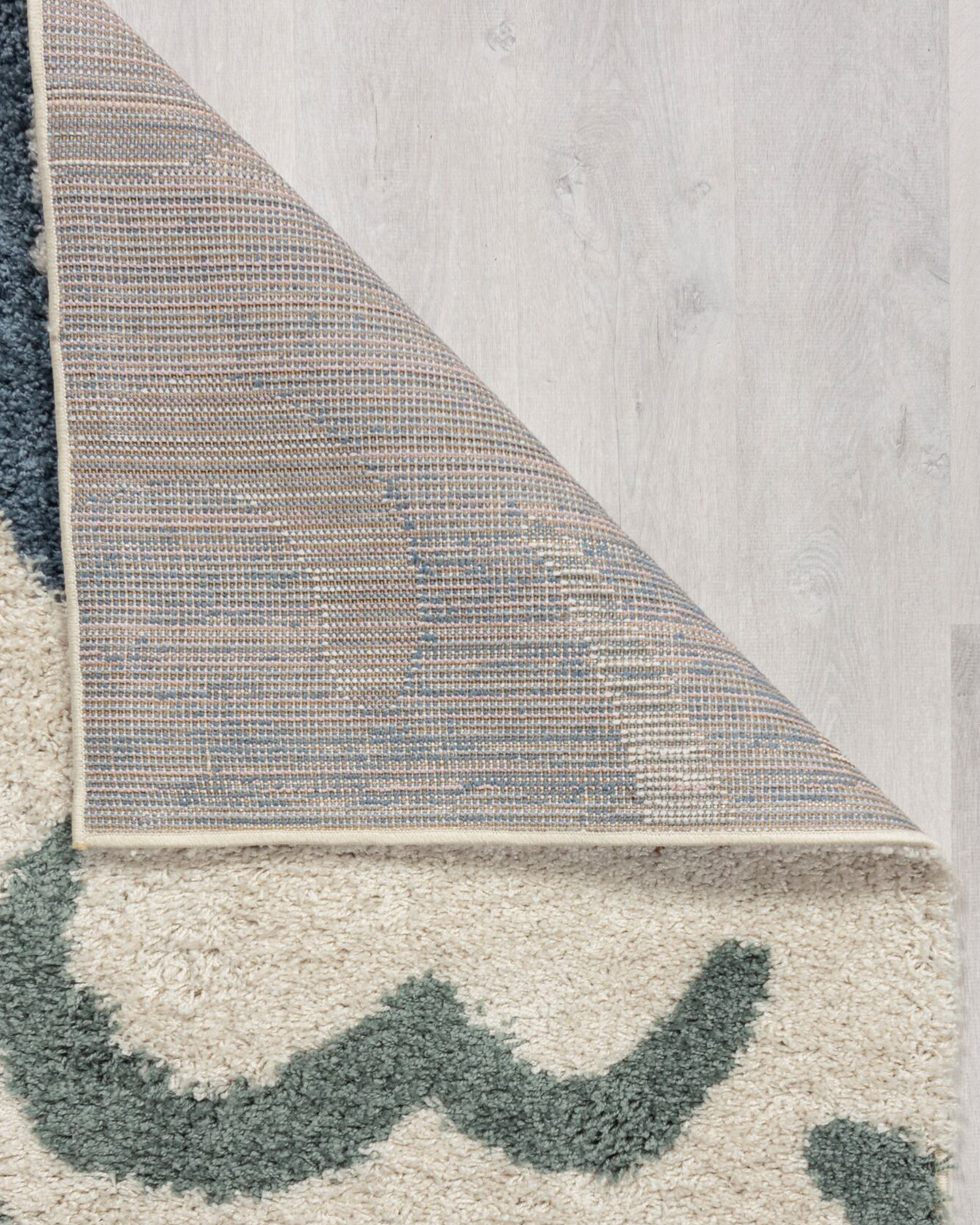 Tappeto con design spettinato Squiggle