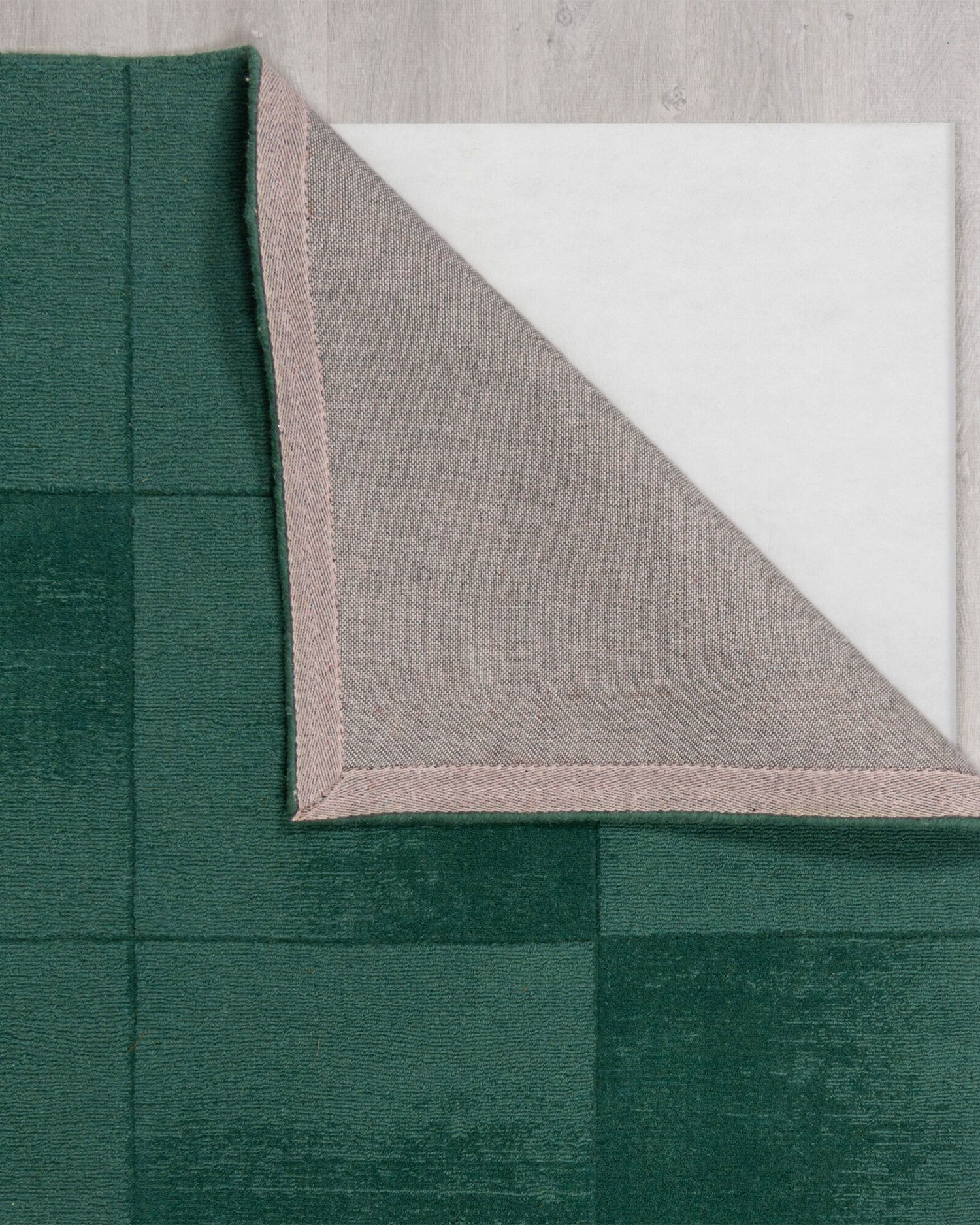 Tappeto in lana a quadri Demi, verde