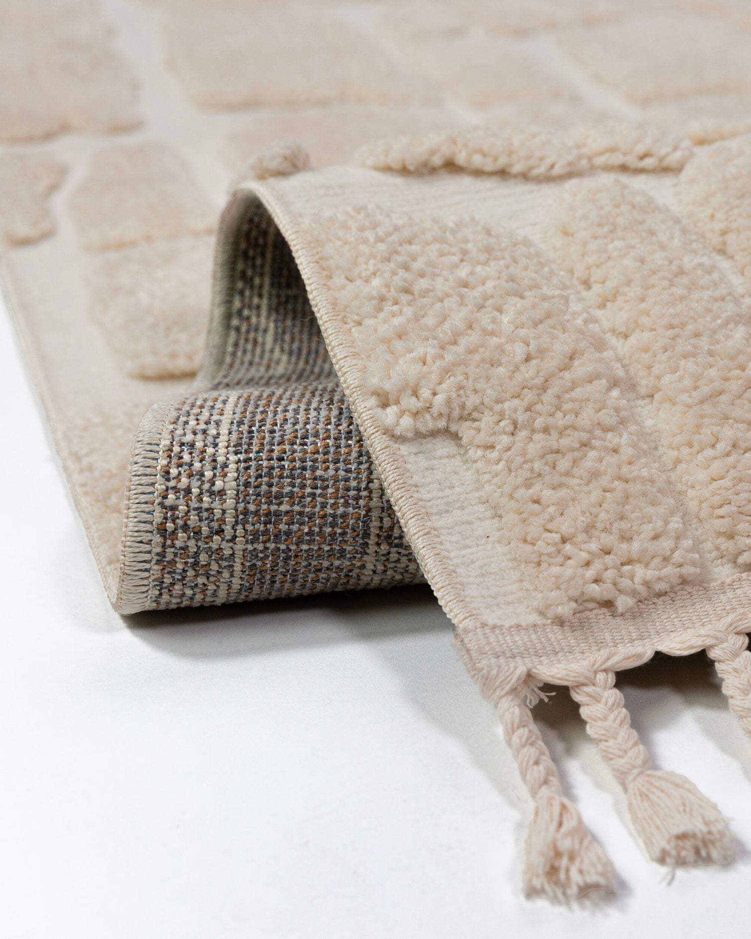 Runner moderno con nappe Esra Cobbled