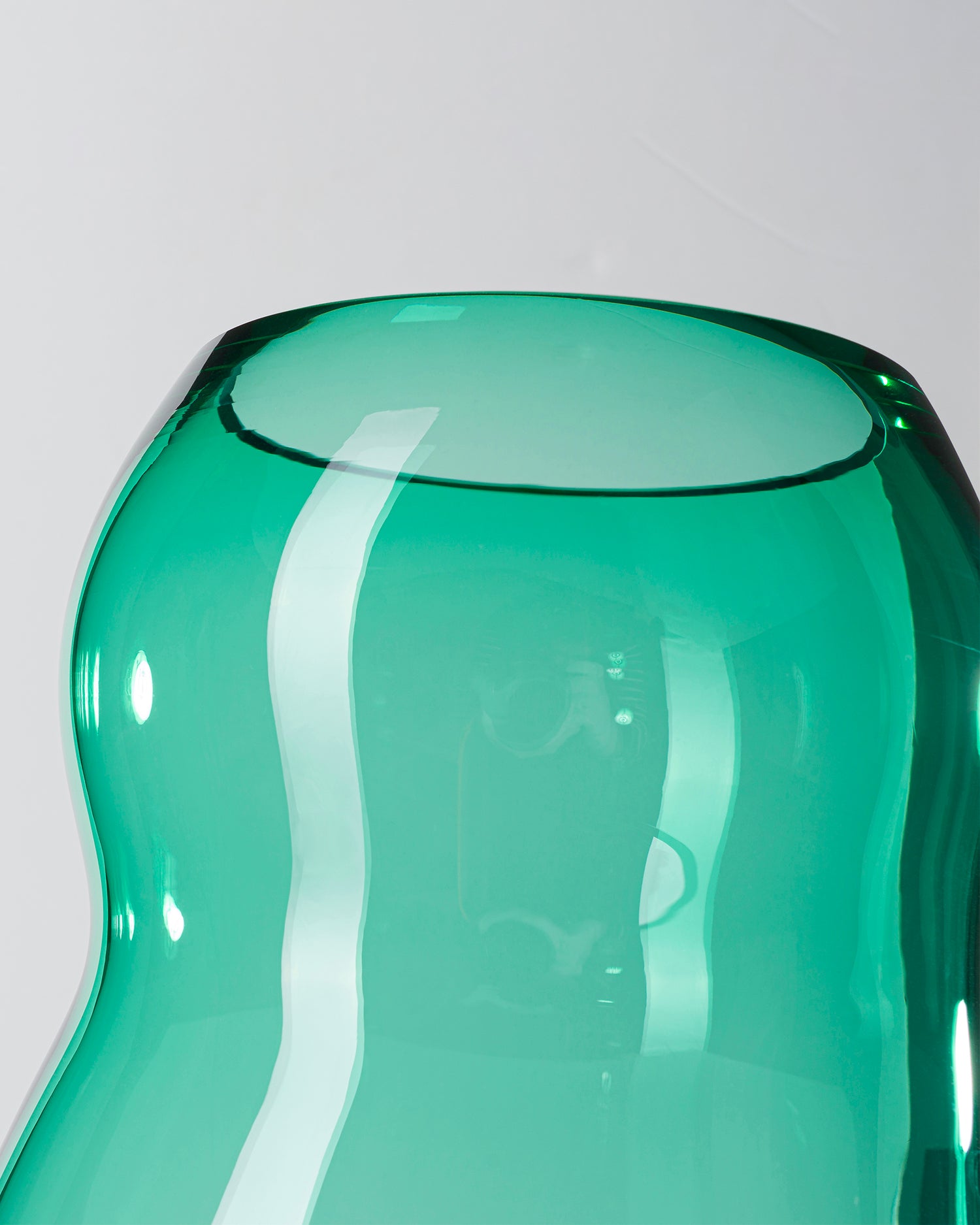 Vaso in cristallo realizzato a mano Muse