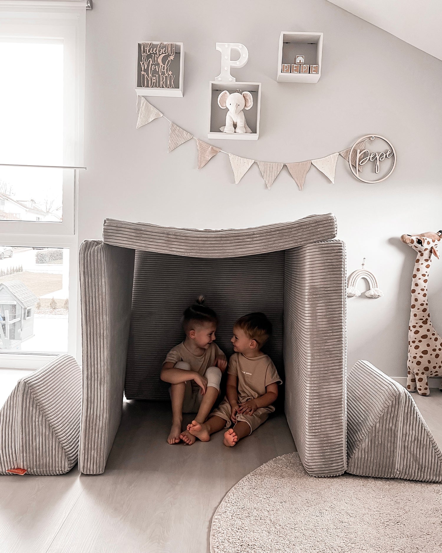 Divano modulare per bambini in velluto a coste