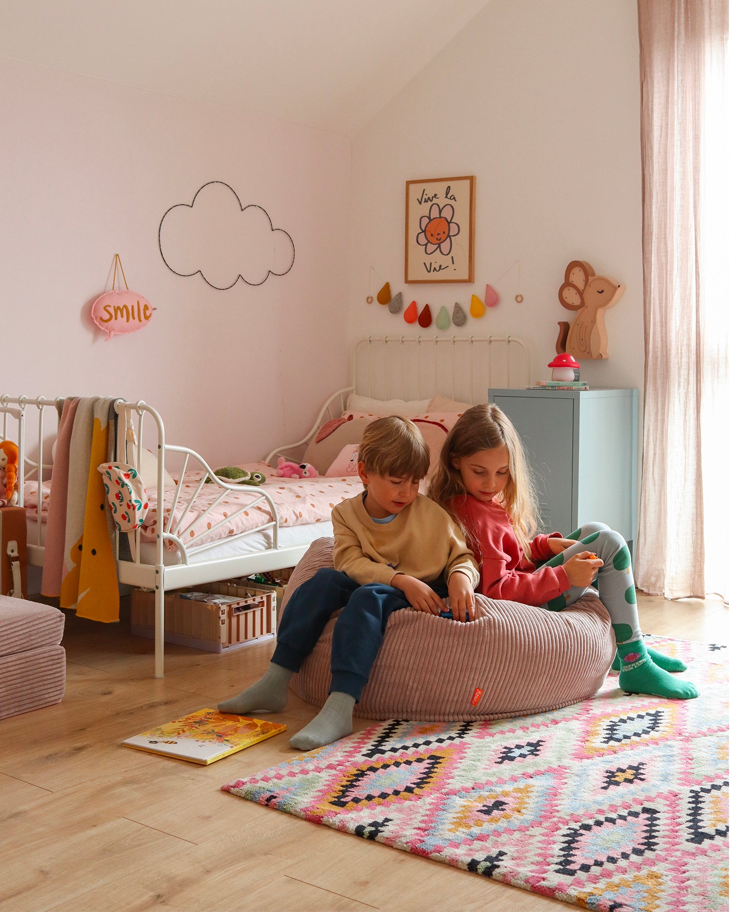 Pouf sacco per bambini in velluto a coste