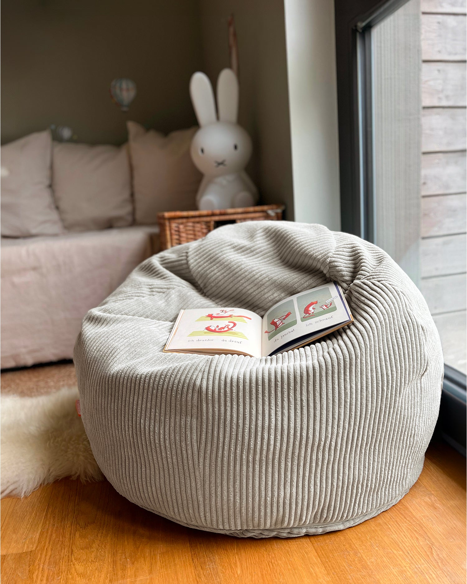 Pouf sacco per bambini in velluto a coste