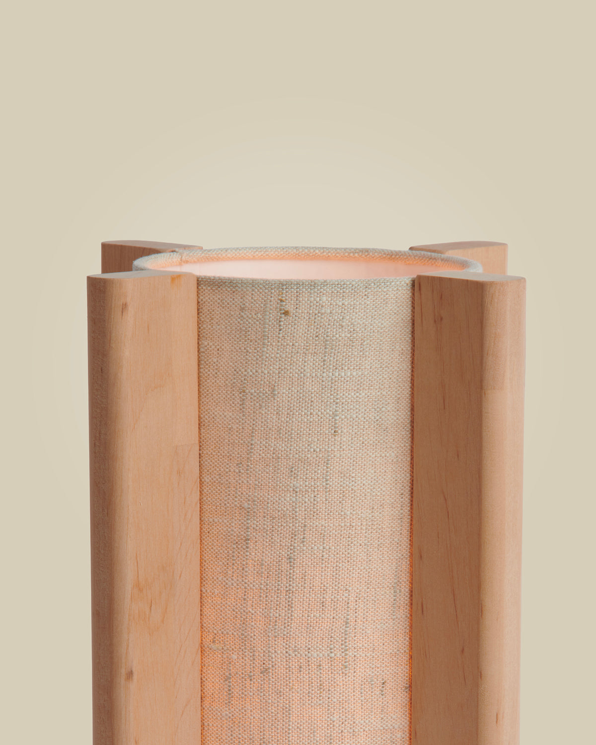 Lampada da tavolo in legno di ontano Corsica