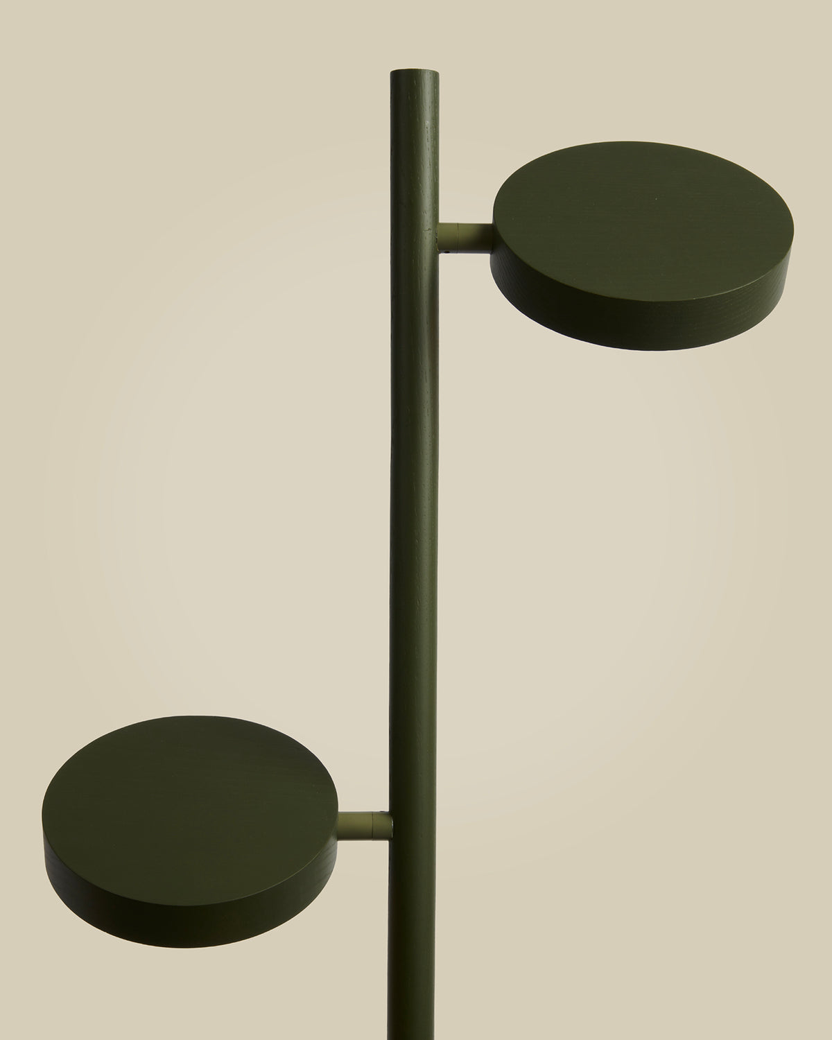 Lampada da terra a 2 luci in legno di frassino Okinawa