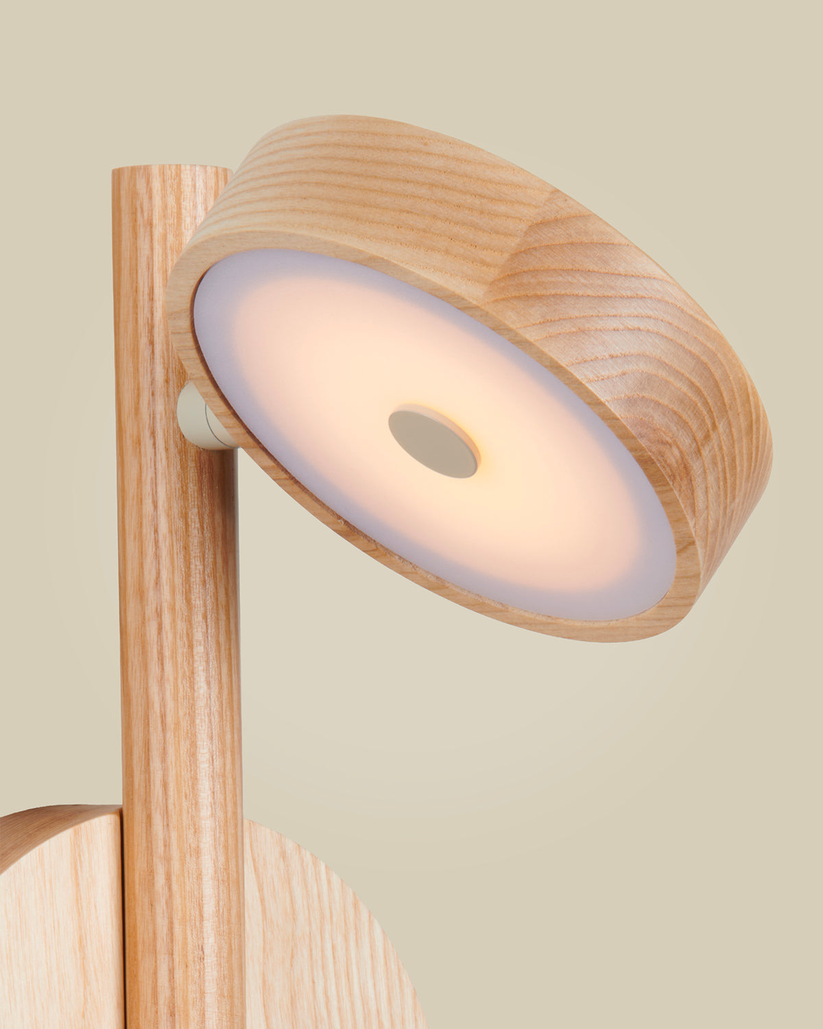 Lampada da parete in legno di frassino Okinawa