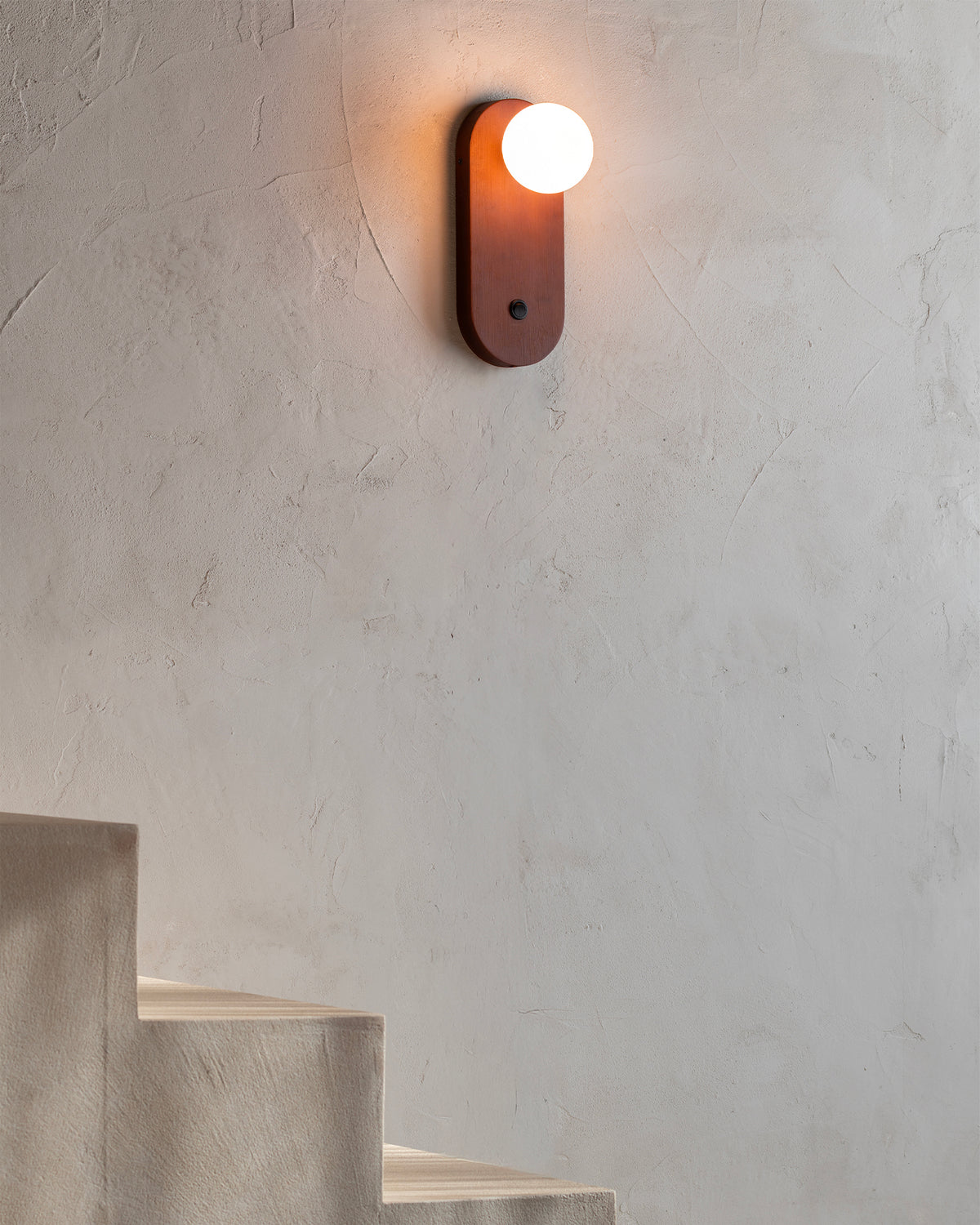 Lampada da parete in bambù Java