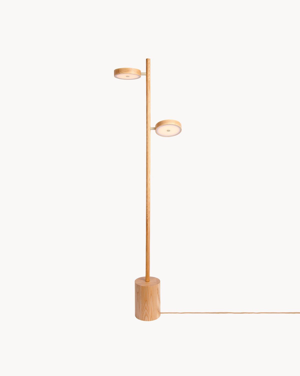 Lampada da terra a 2 luci in legno di frassino Okinawa