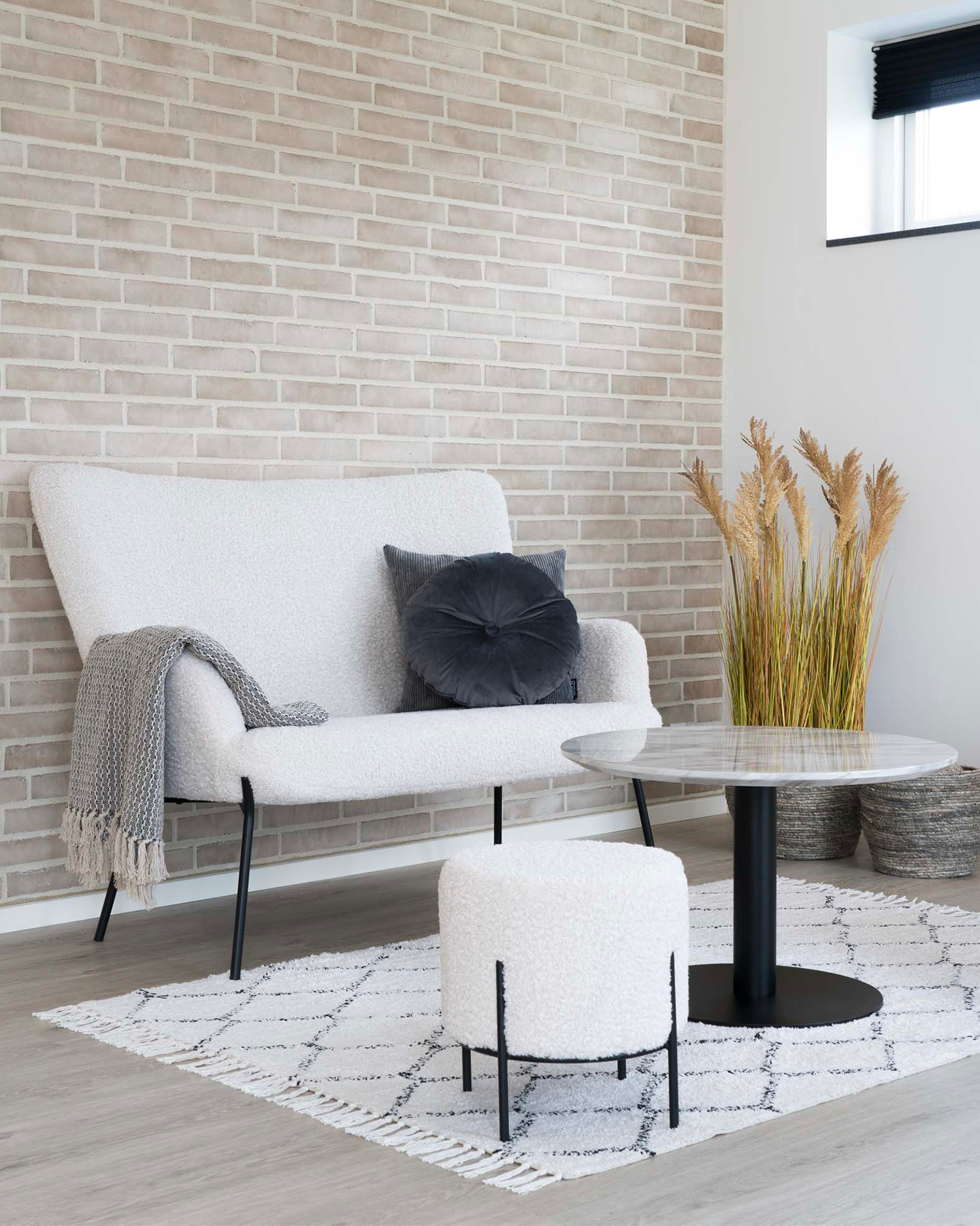 Pouf imbottito Alford, bianco