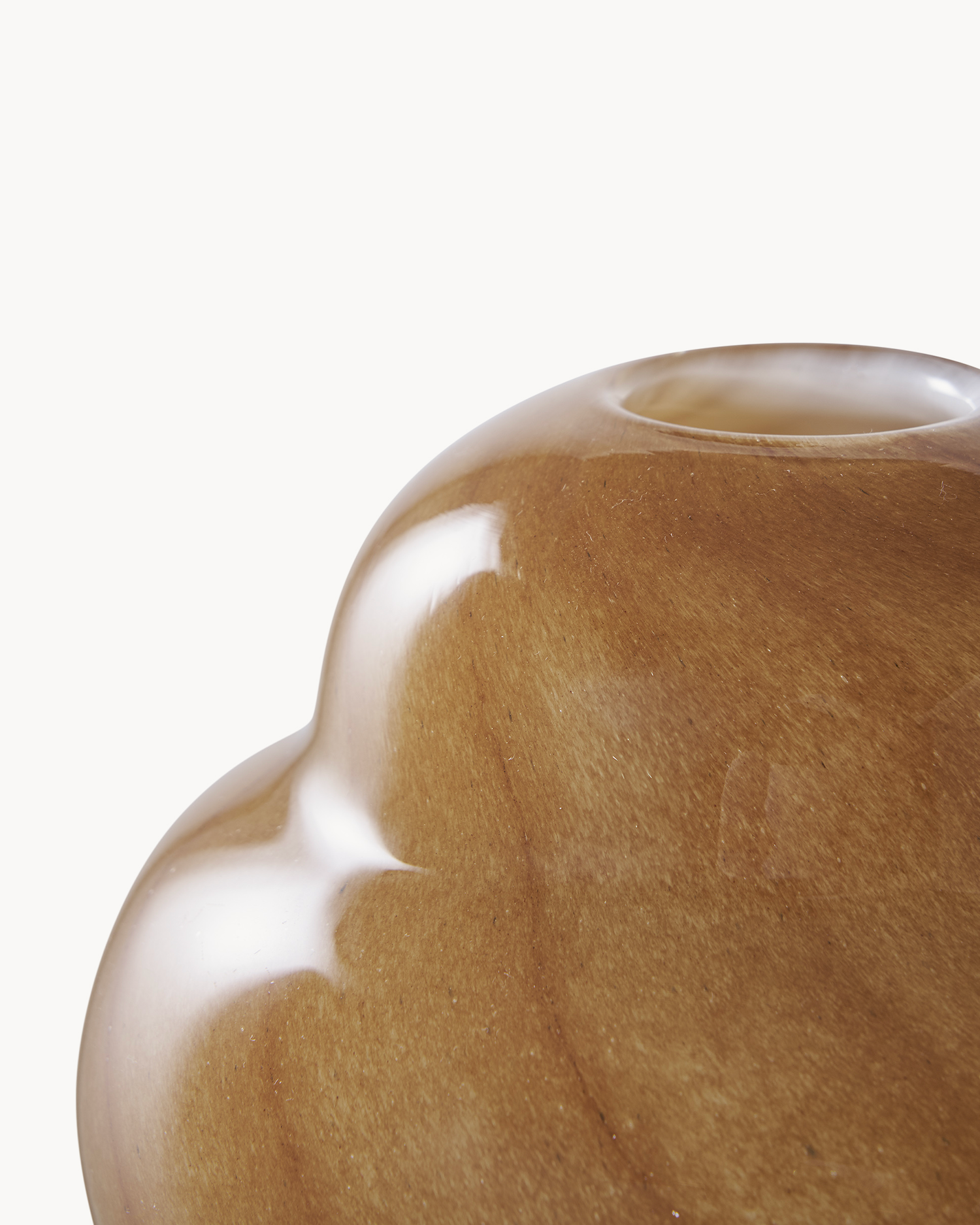 Vaso in vetro marrone