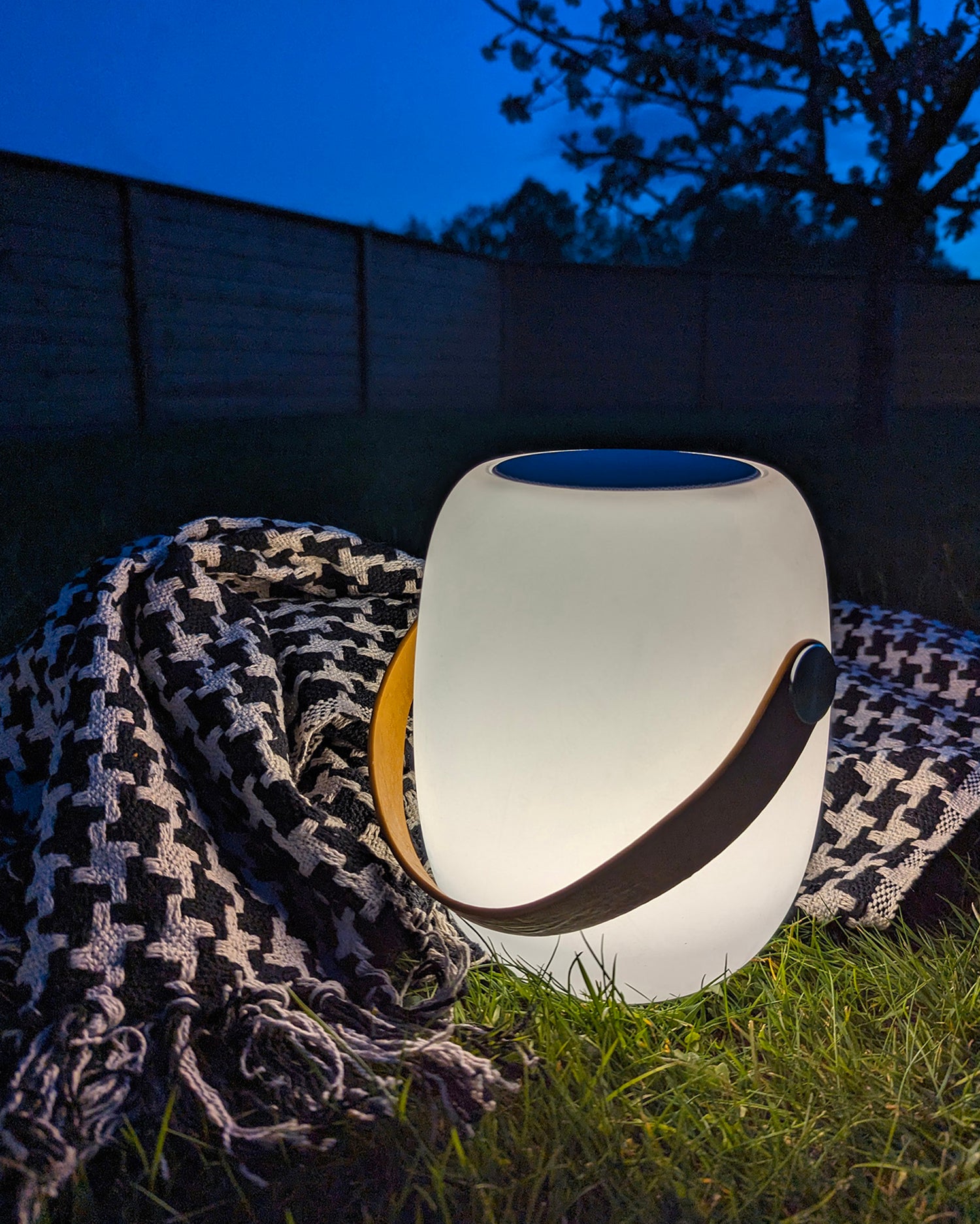 Lampada portatile con speaker Cardiff