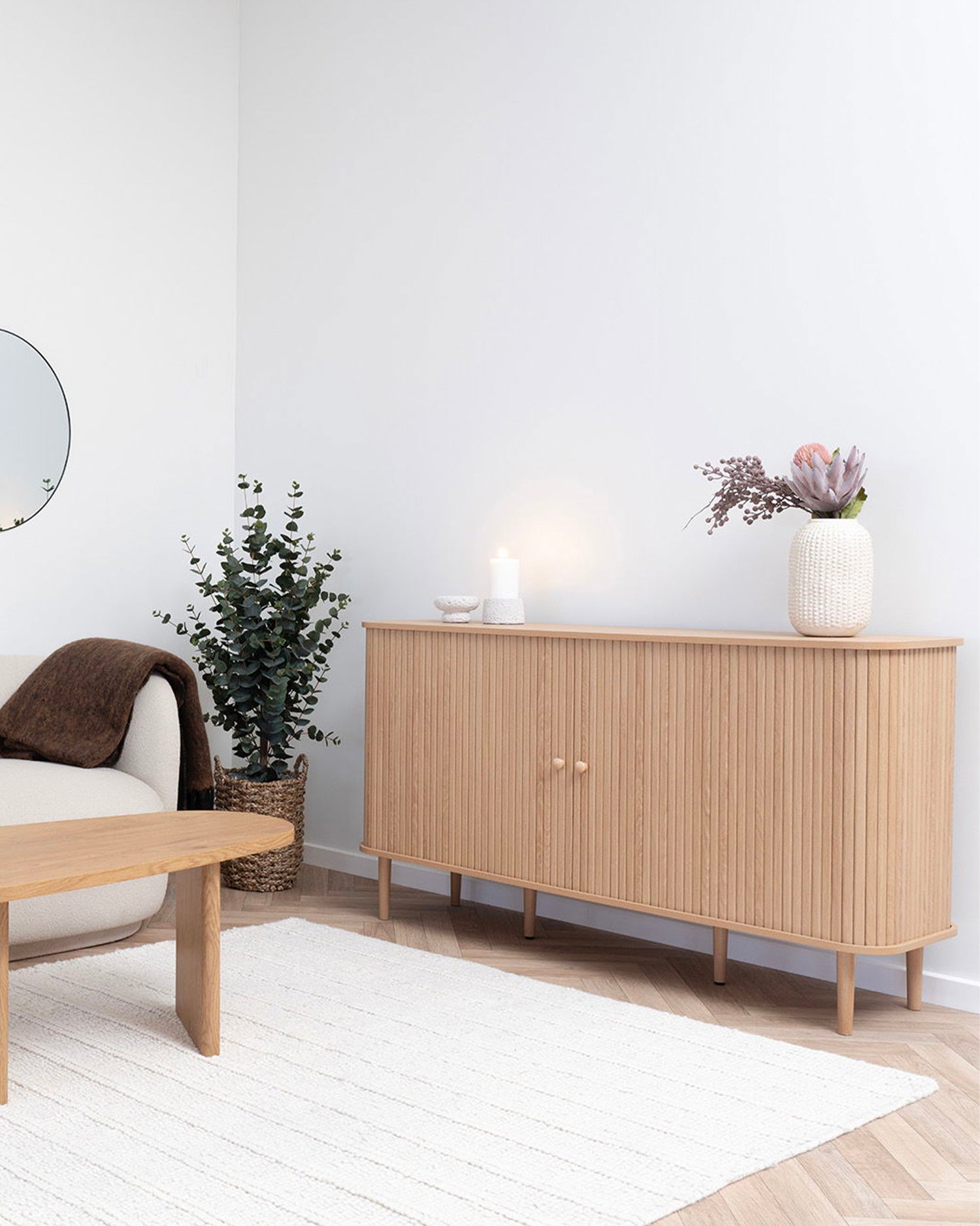 Credenza in legno di pino Nikko