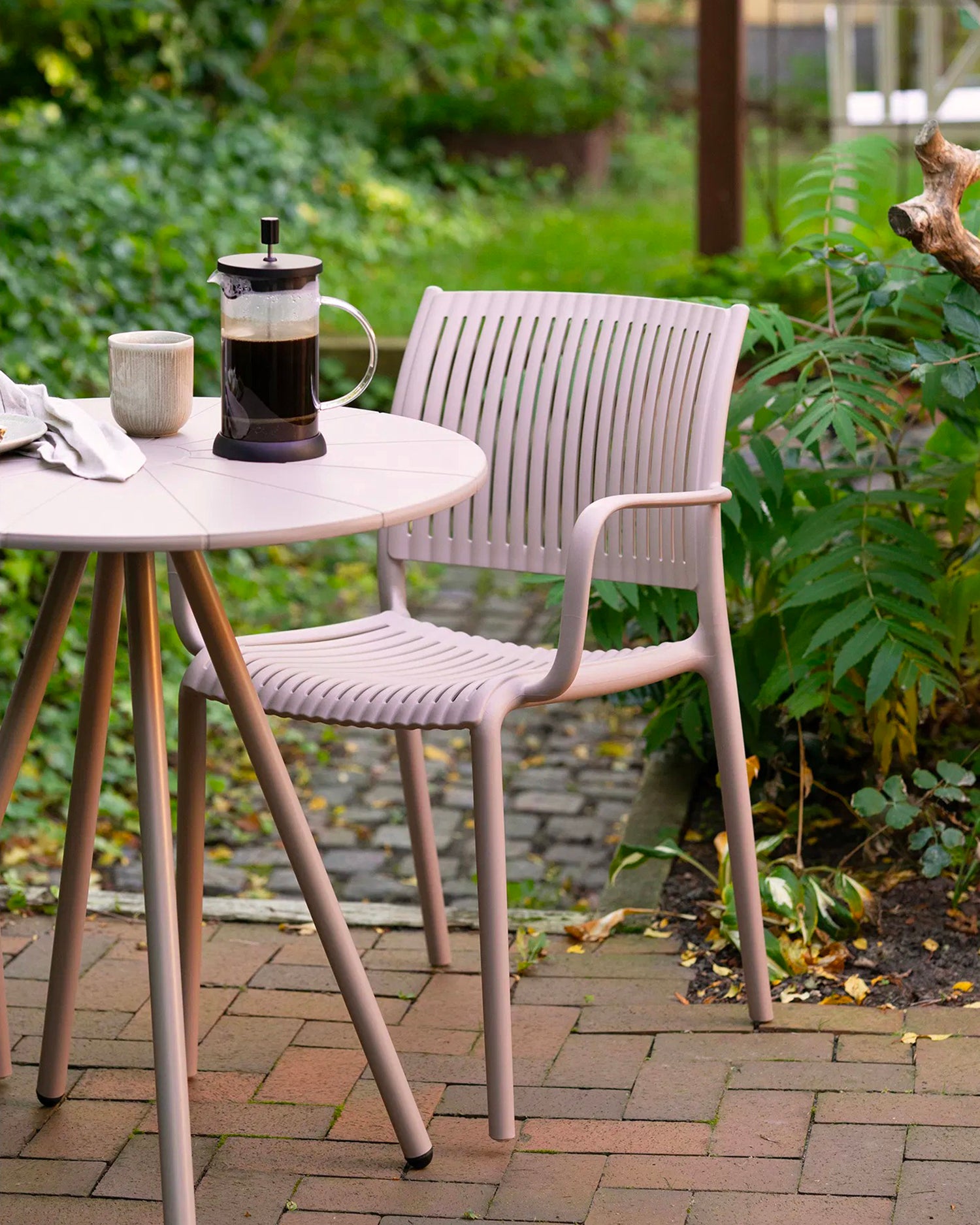 Set 2 sedie da esterno con braccioli Manzano