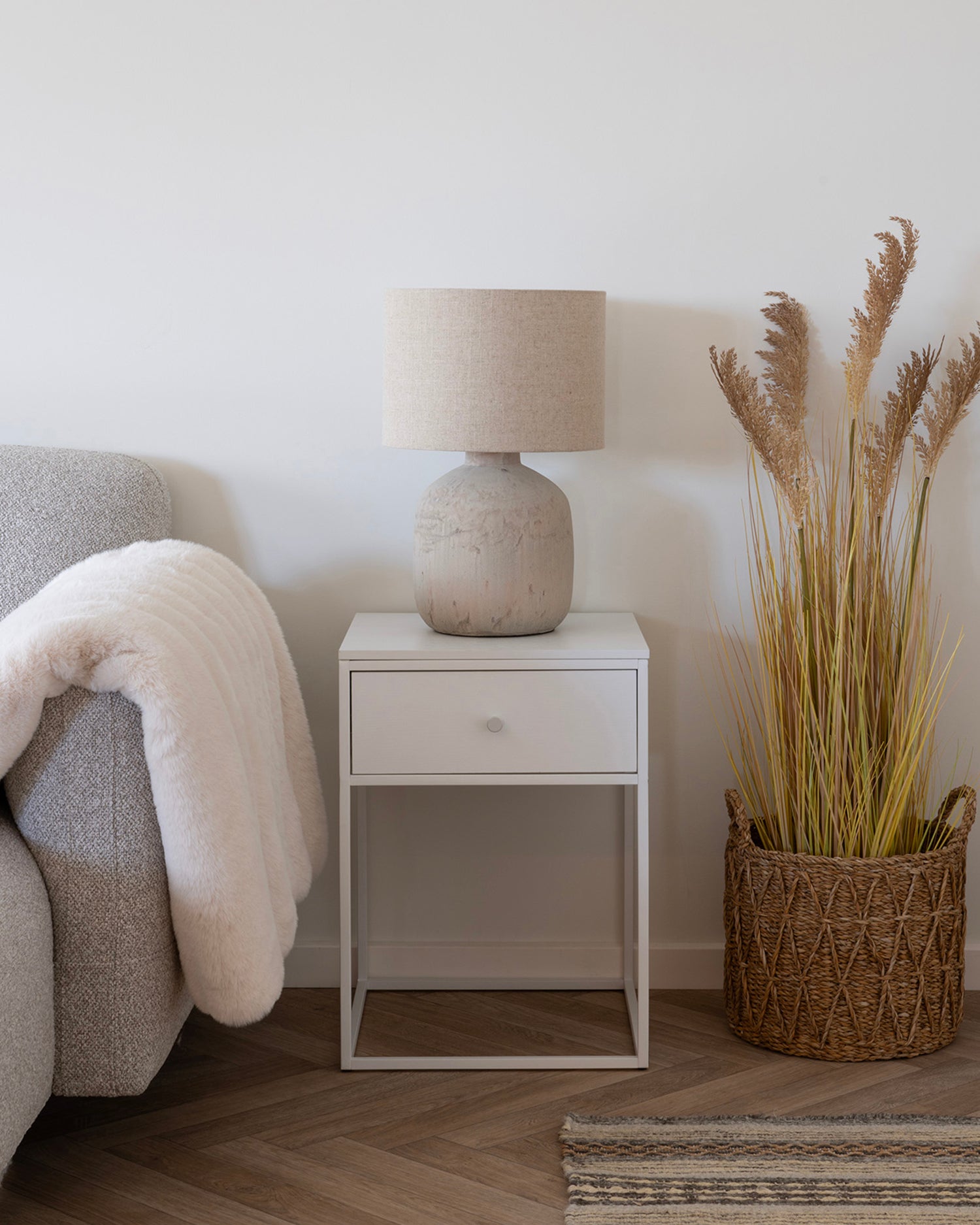 Comodino in metallo Vita