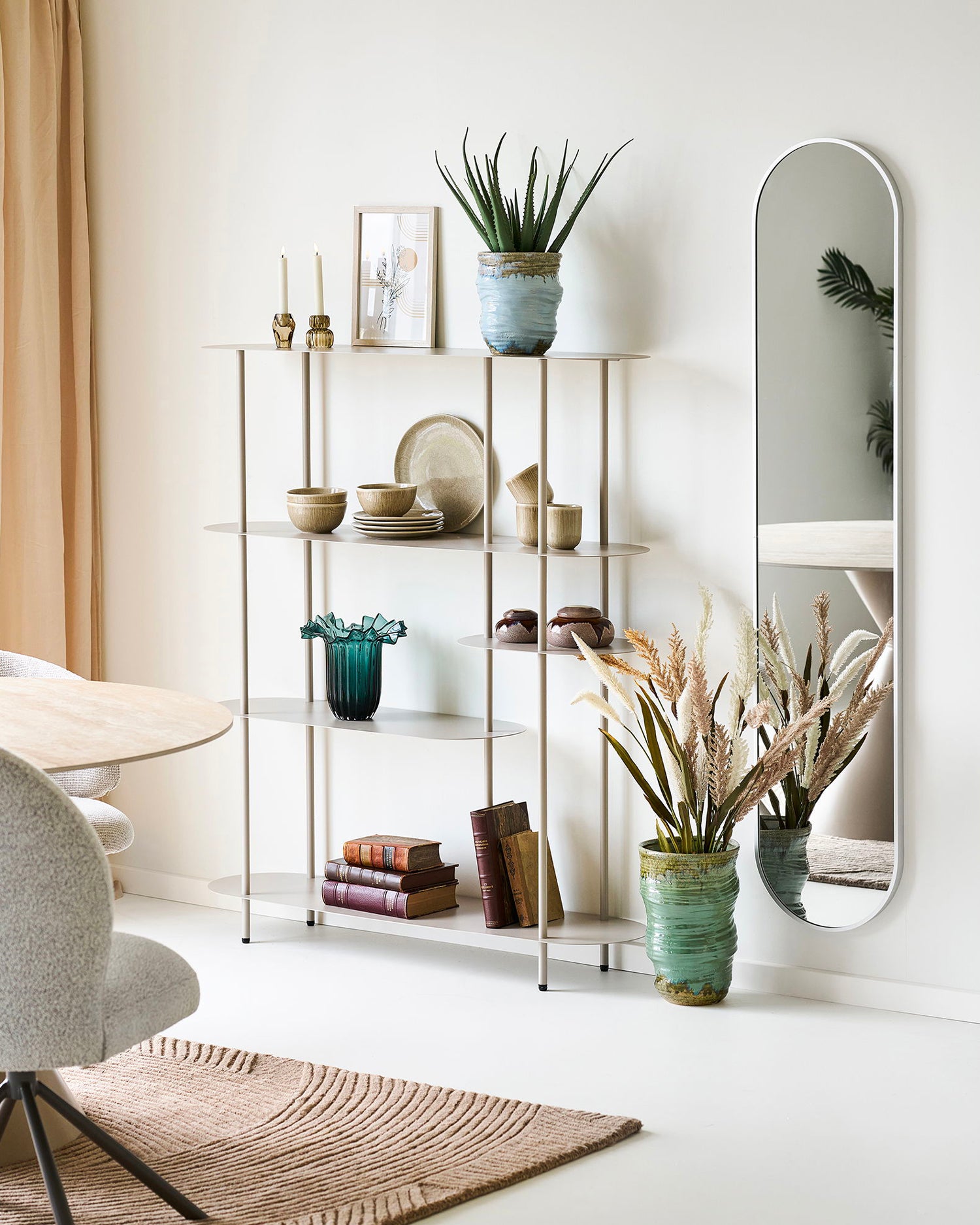 Specchio da parete con cornice in alluminio Hennet