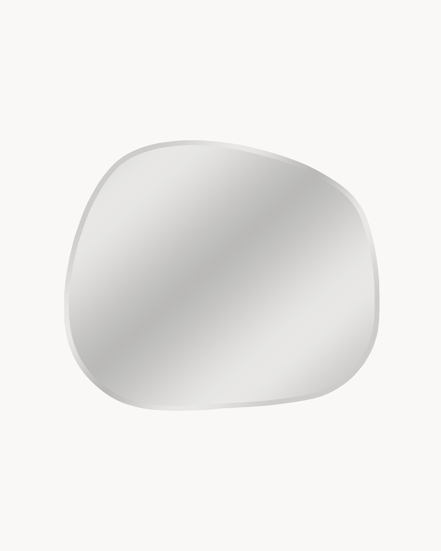 Specchio da parete dalla forma fluida e bordo sfaccettato Bangalore