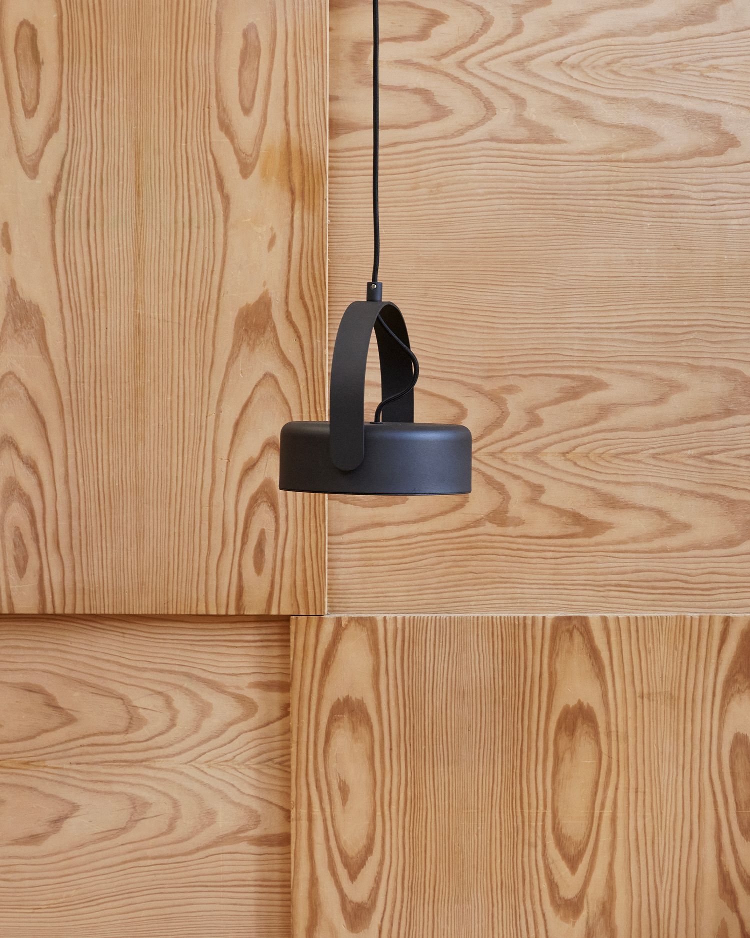 Lampada a sospensione Stage, nera