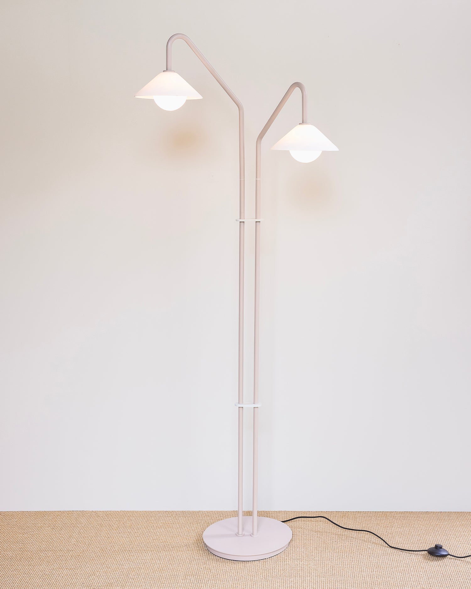 Lampada da terra Como