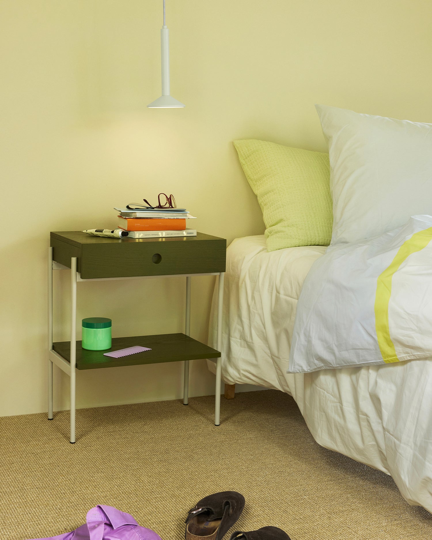 Comodino in legno e metallo Noir