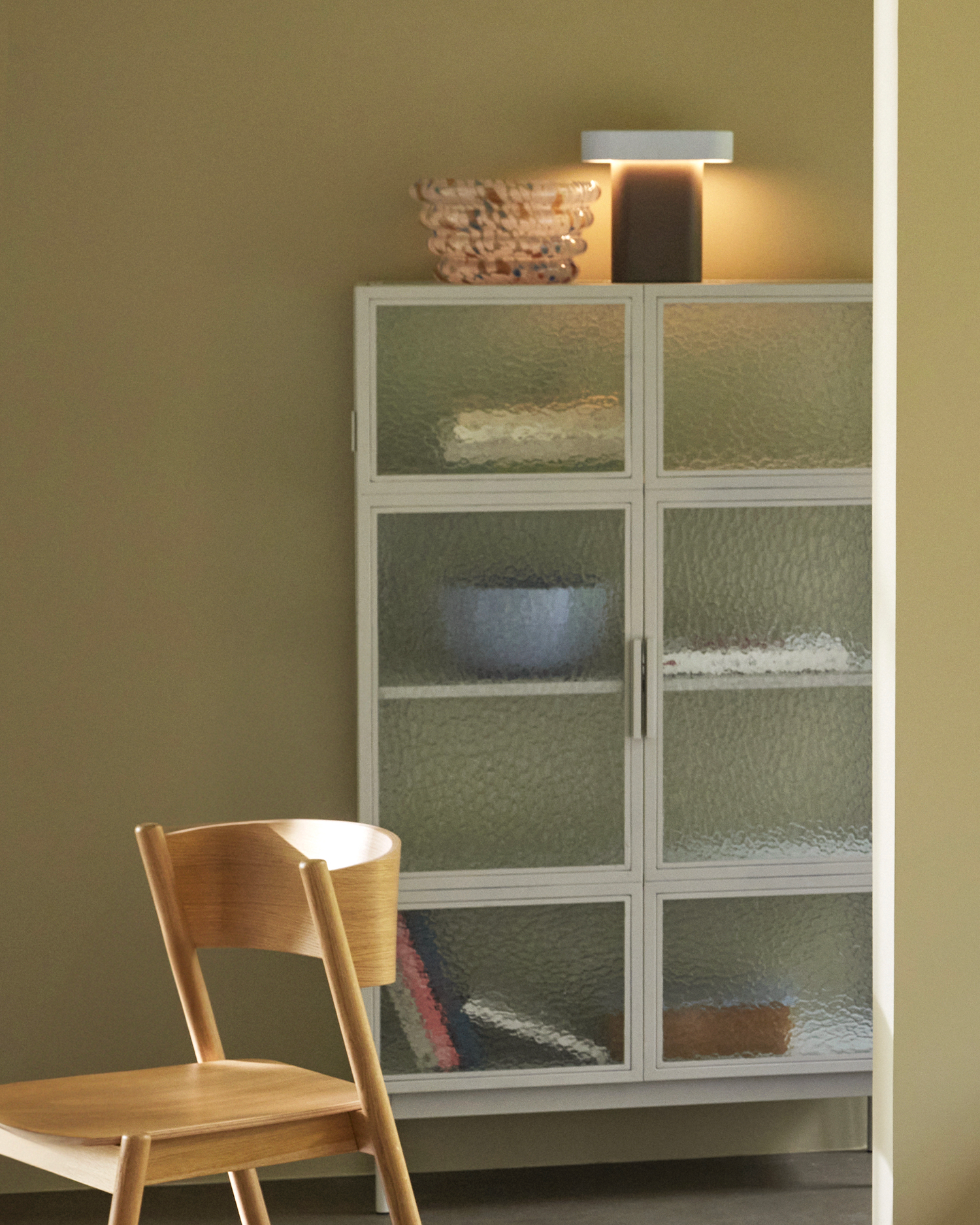 Lampada da tavolo Sleek, marrone e grigio chiaro