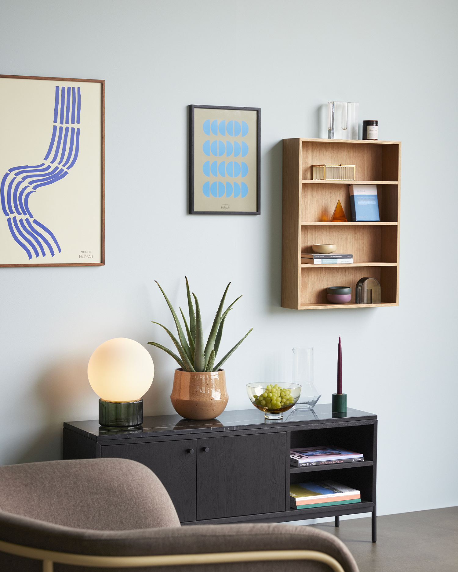 Scaffale da parete in legno di quercia Cubbie