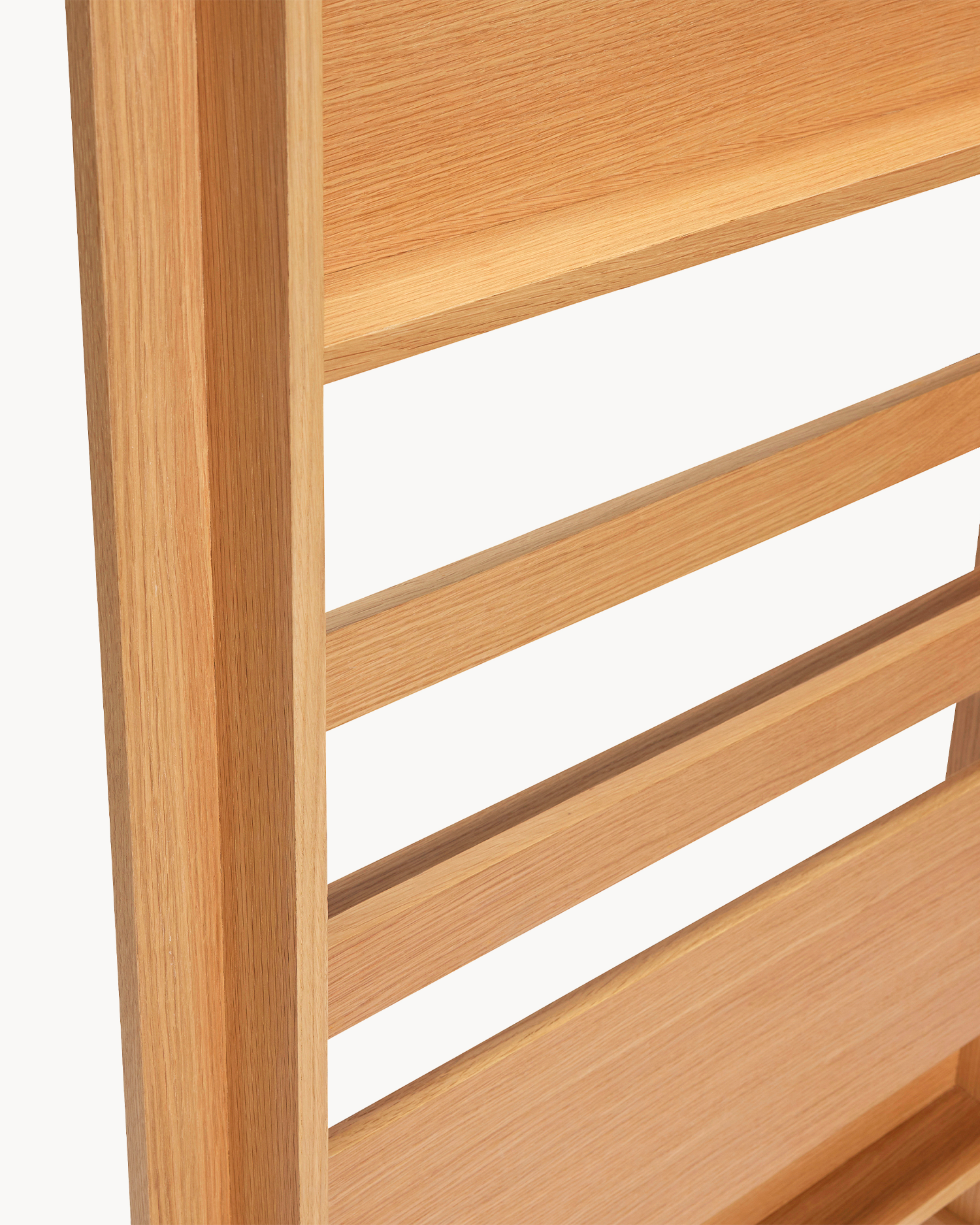 Portariviste in legno di quercia Forma