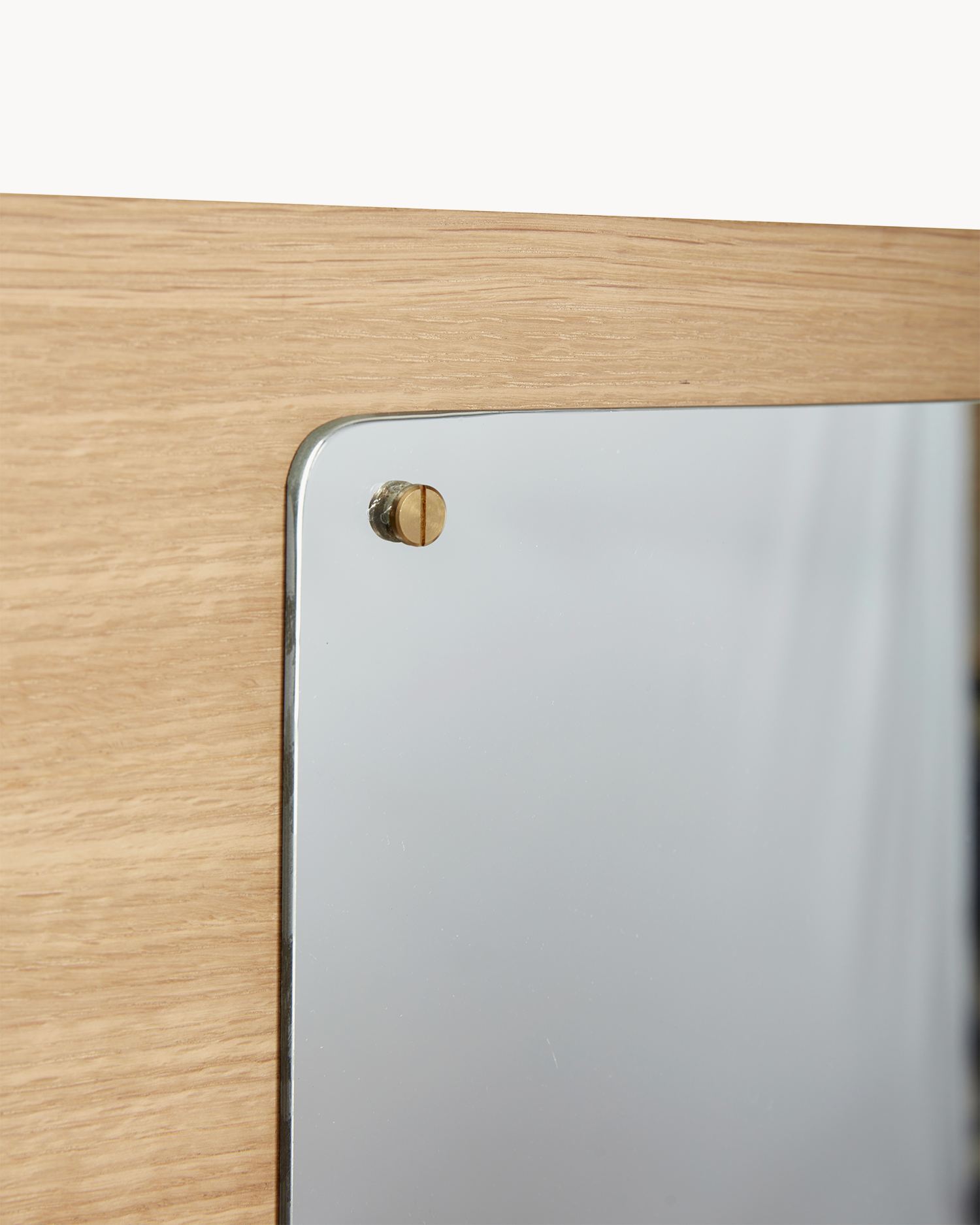 Specchio magnetico in legno di quercia Split