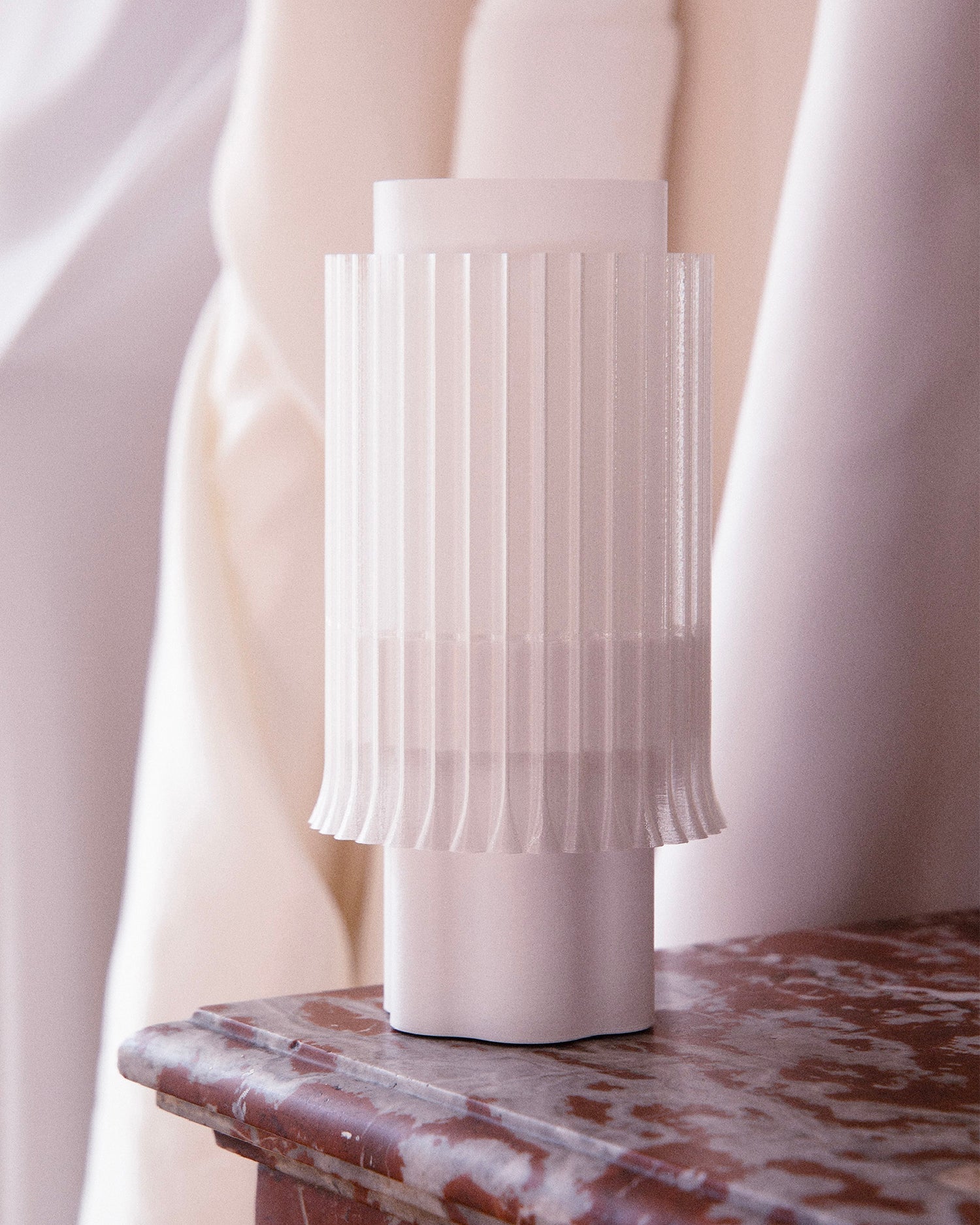 Lampada da tavolo stampata in 3D Silo
