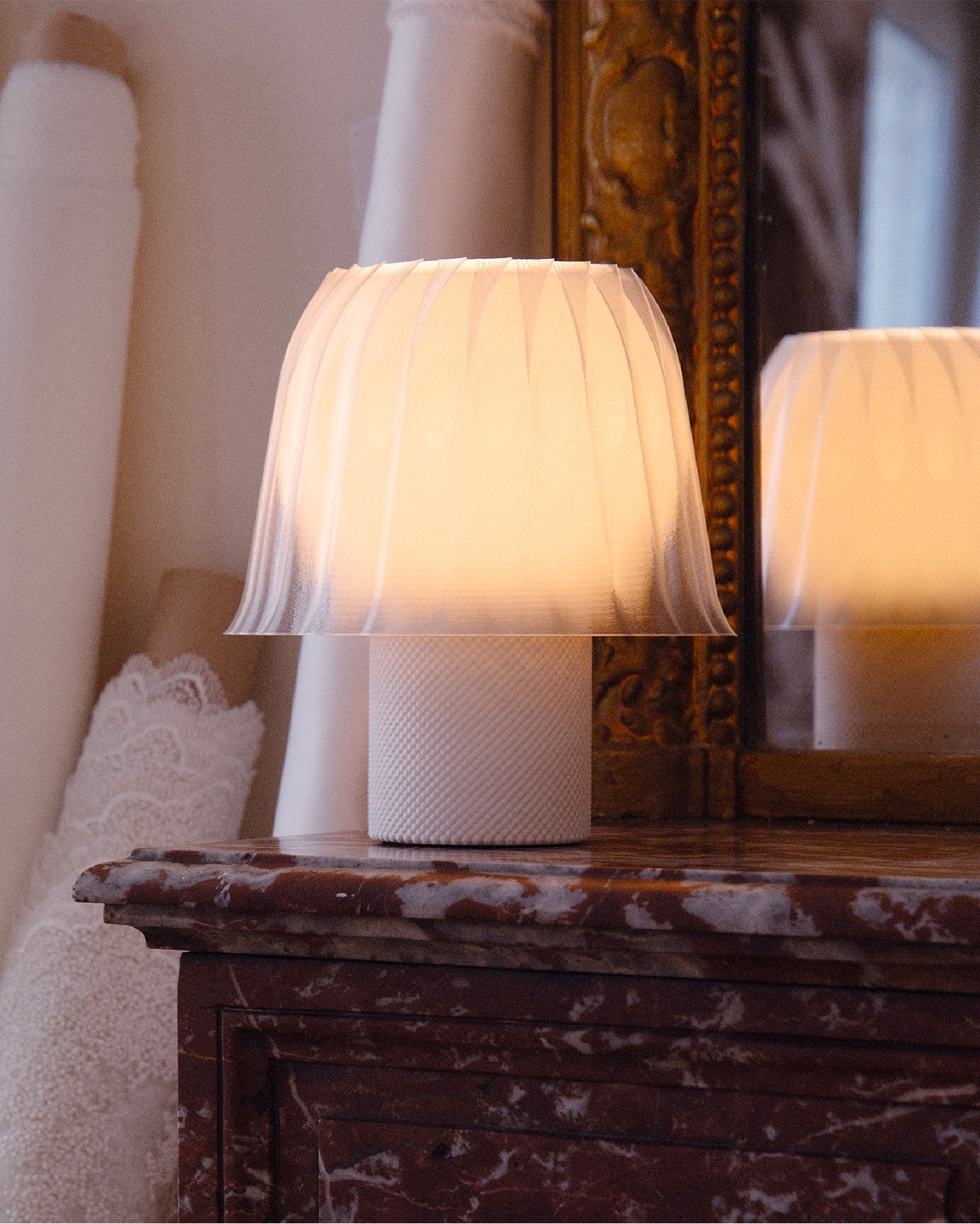 Lampada da tavolo stampata in 3D Ceno