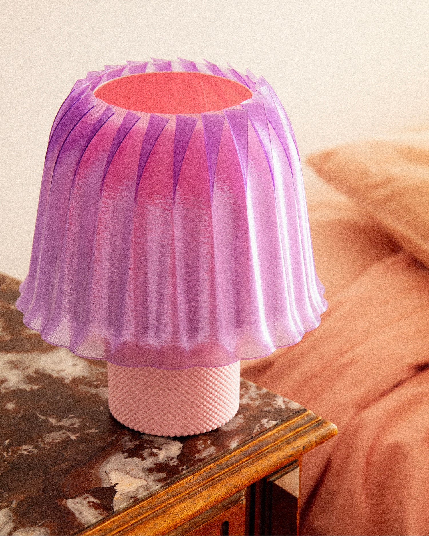 Lampada da tavolo stampata in 3D Ceno