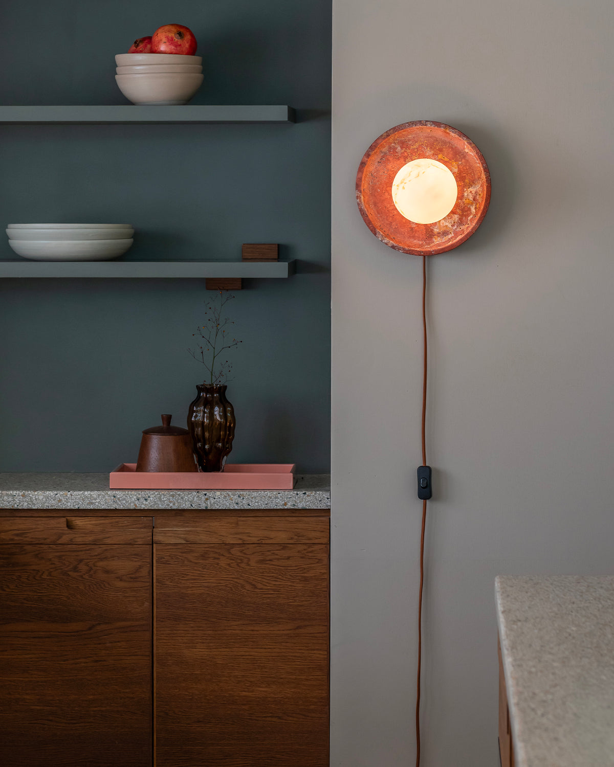 Lampada da soffitto e parete in travertino e vetro Tivoli