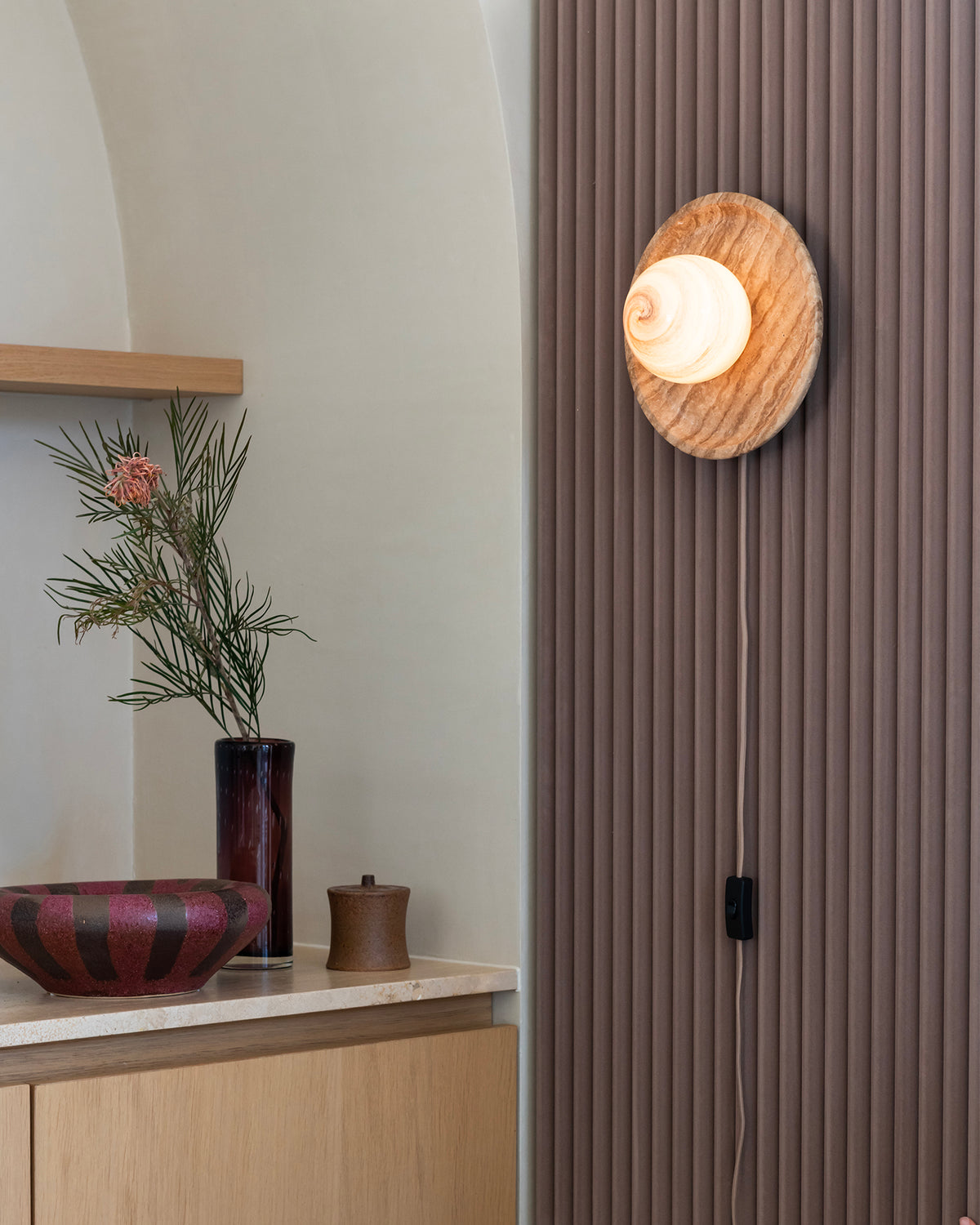 Lampada da soffitto e parete in travertino e vetro Tivoli