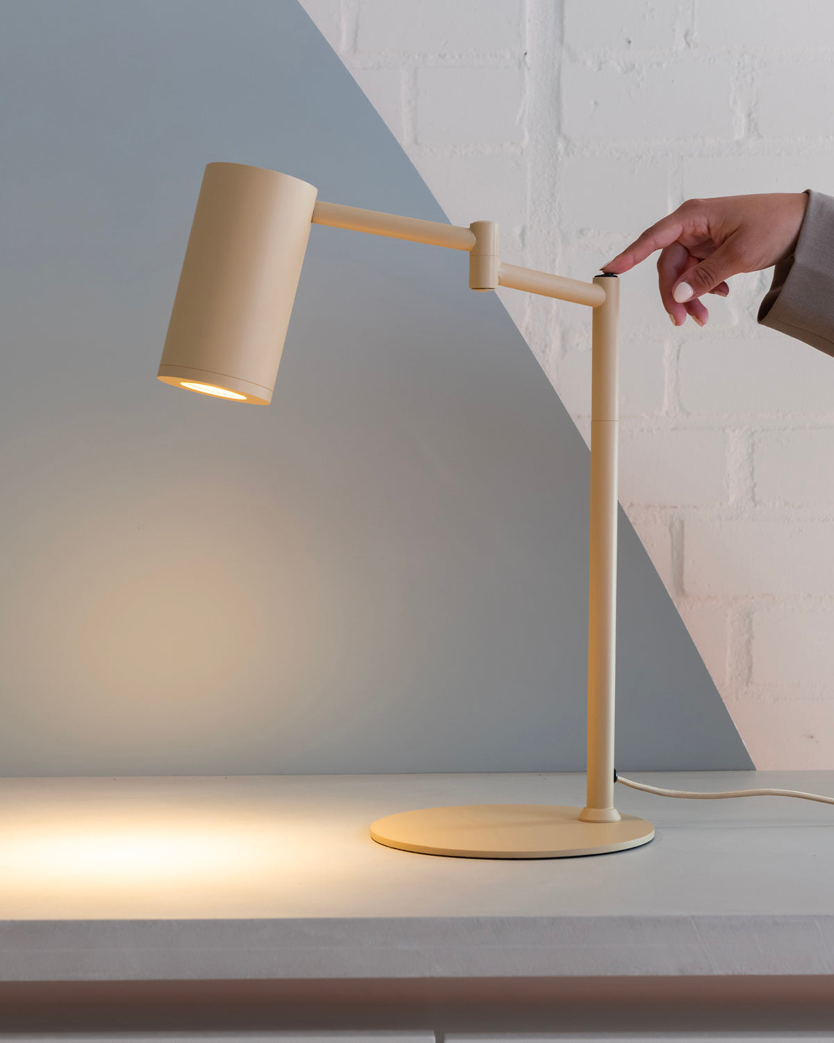 Lampada da tavolo in metallo Bilbao