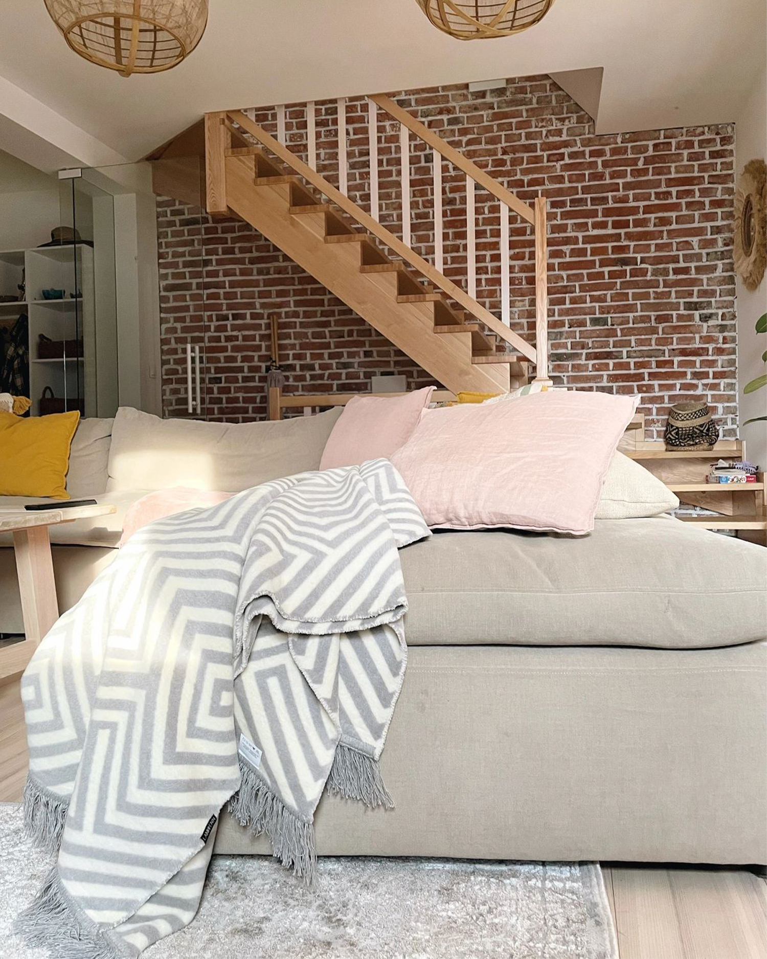 Coperta con frange Haakla
