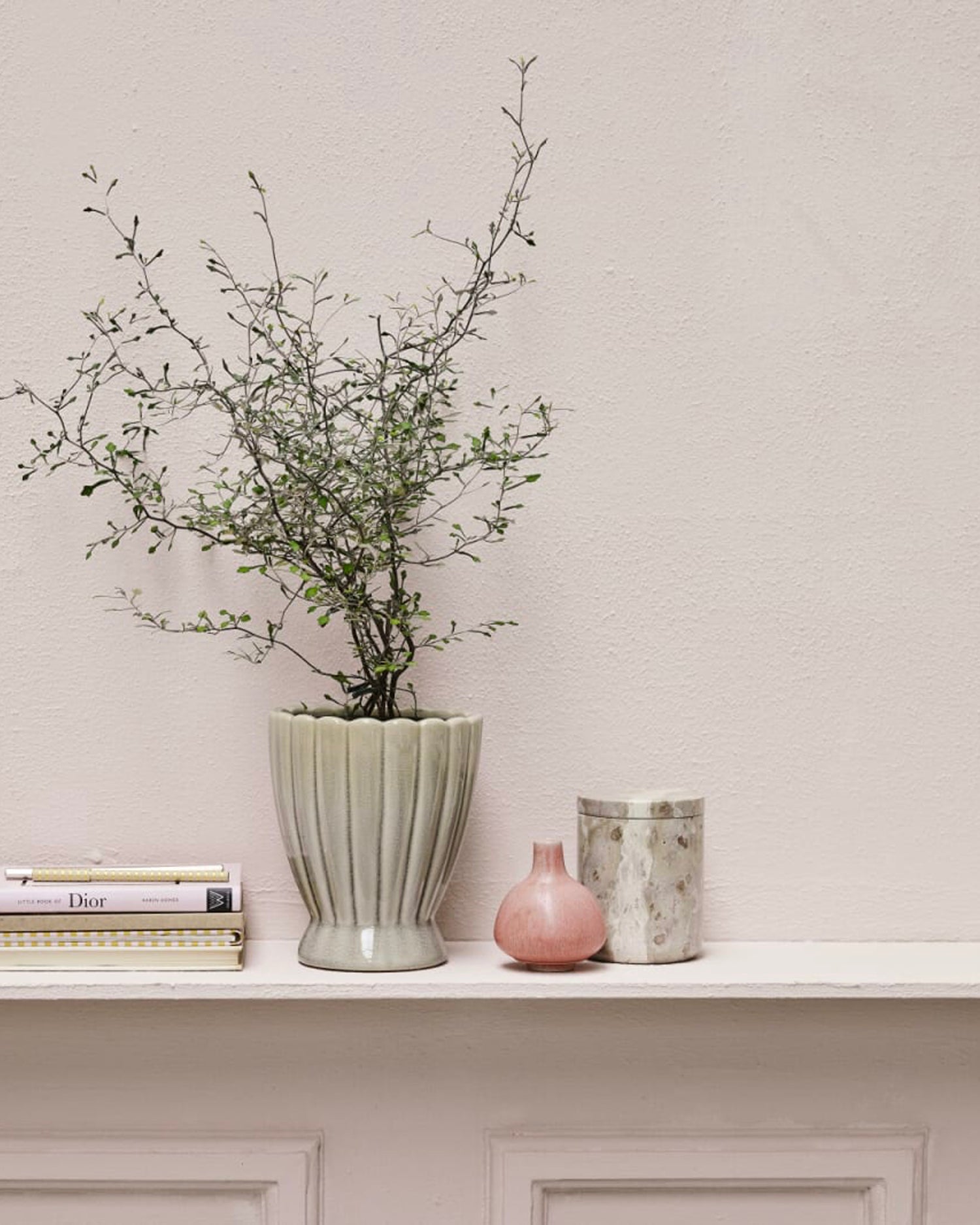 Contenitore rotondo in marmo Ellia, beige