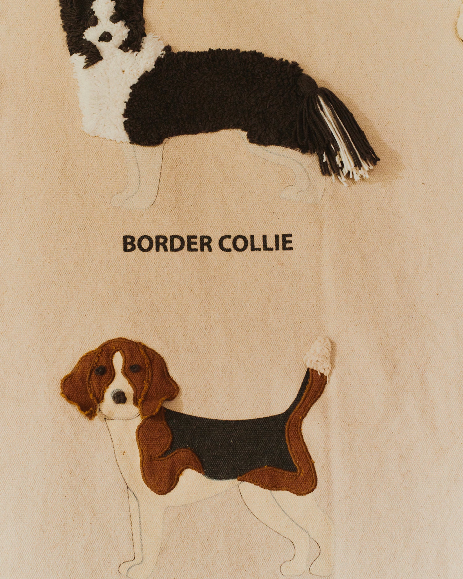 Decorazione da parete realizzata a mano Dogs
