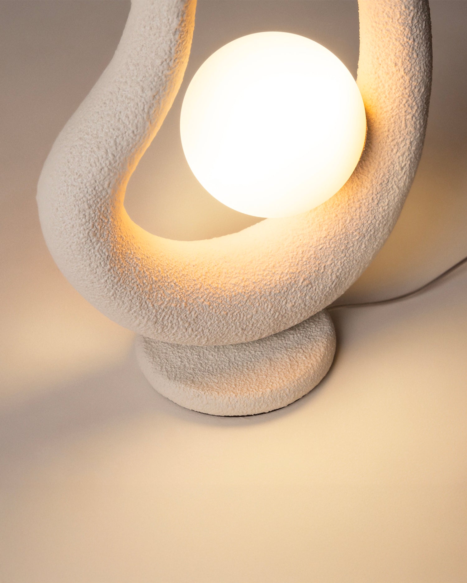 Lampada da tavolo effetto pietra Opus