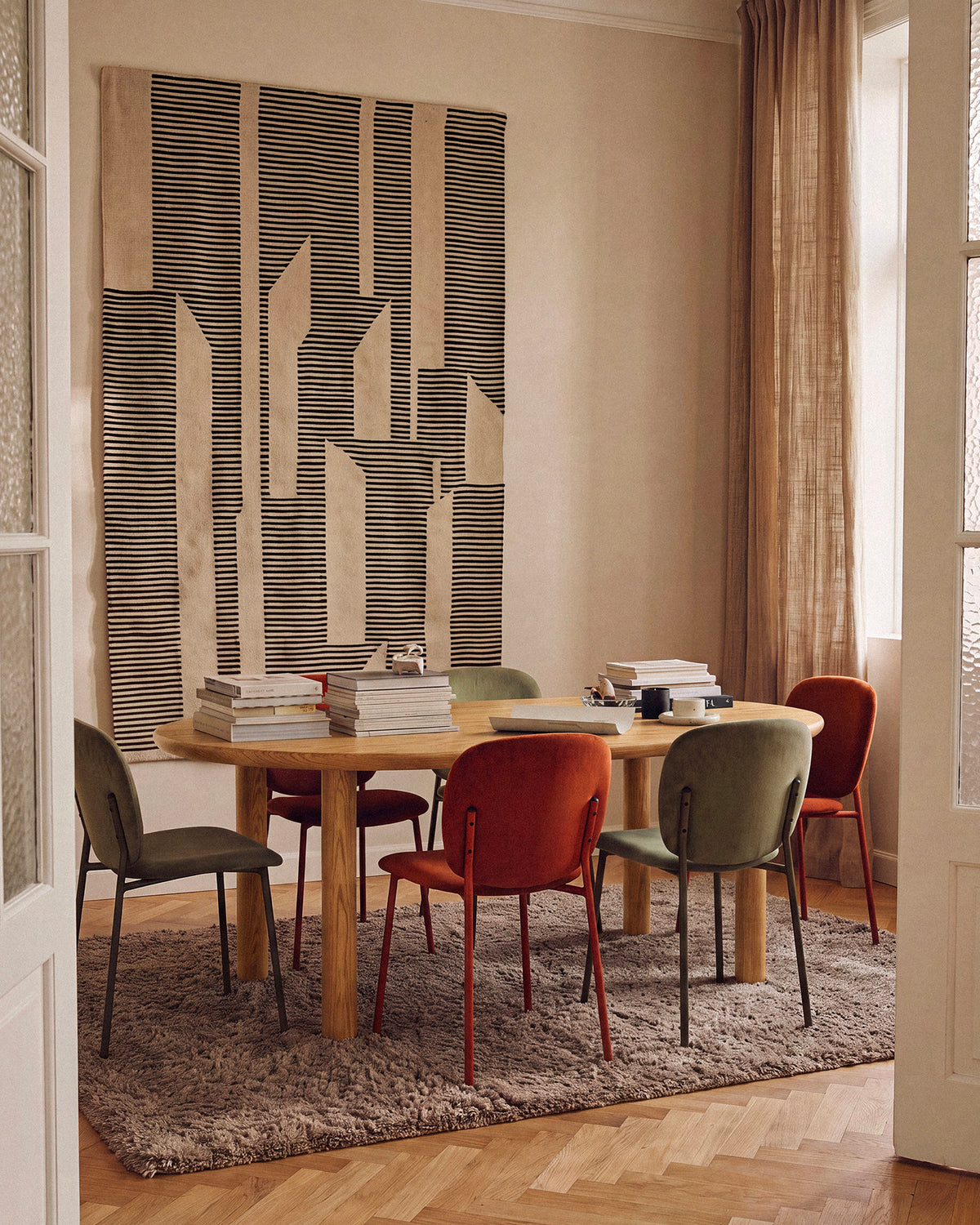 Tavolo da pranzo ovale in rovere Izzie