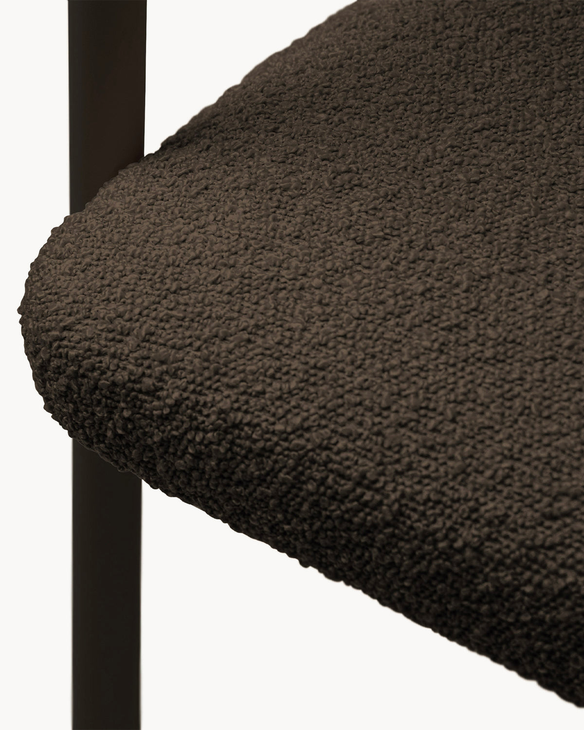 Sedia con braccioli in bouclé Lea