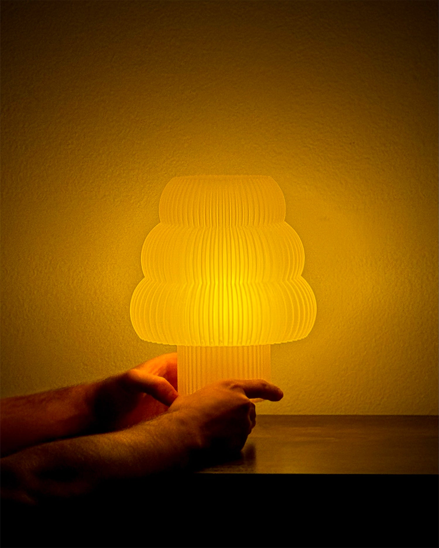 Lampada da tavolo stampata in 3D Luma