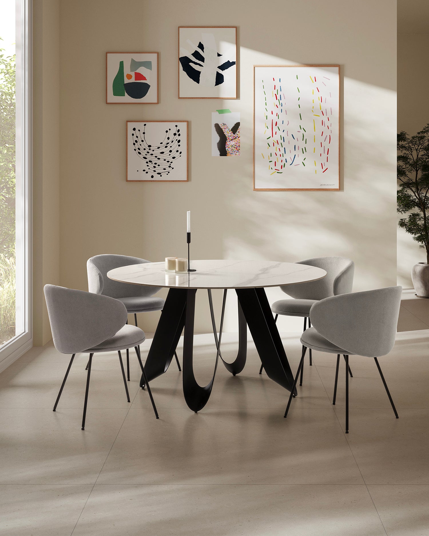 Tavolo da pranzo rotondo con piano in pietra Aila