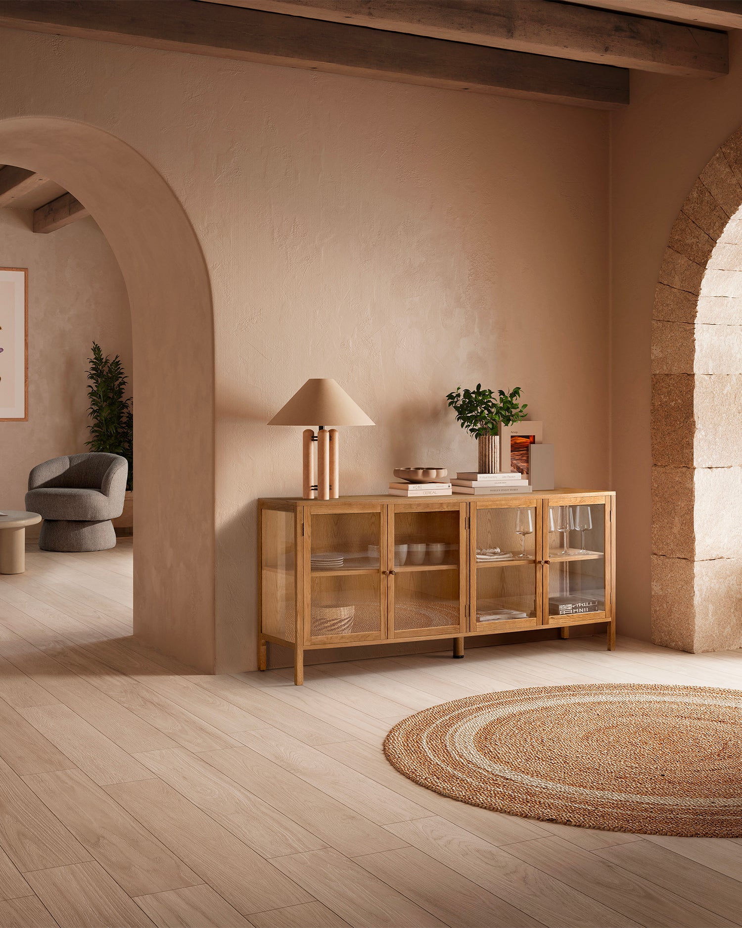 Credenza in legno di rovere con ante in vetro Ceci