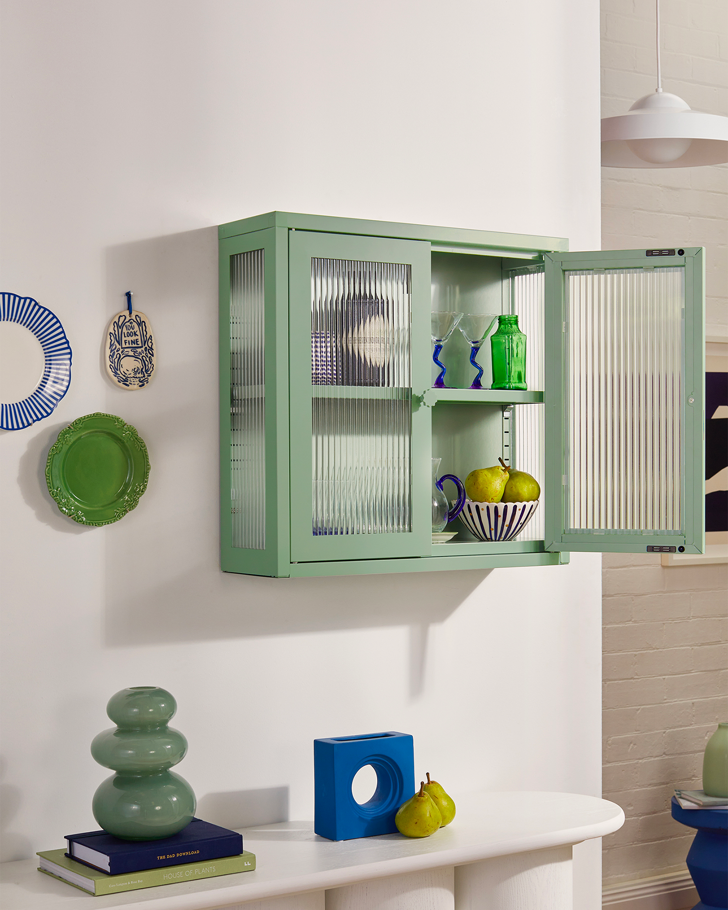 Vetrinetta da parete in metallo e vetro The Kit