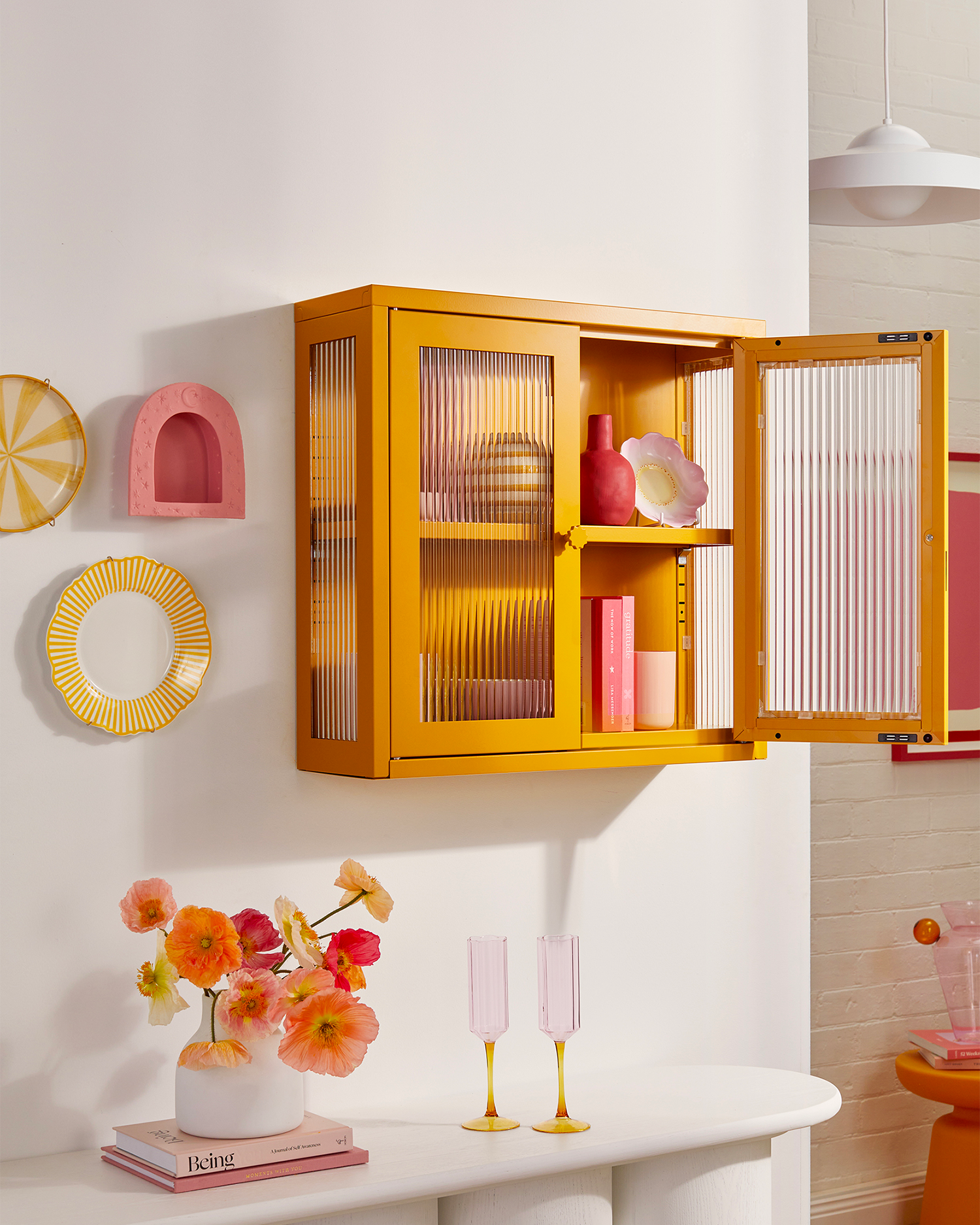 Vetrinetta da parete in metallo e vetro The Kit