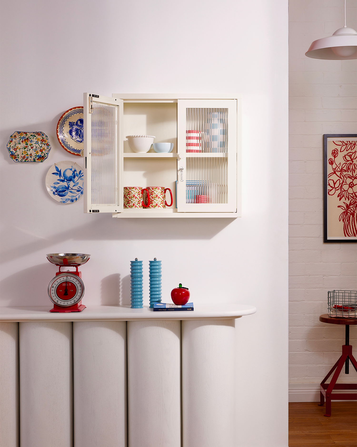 Vetrinetta da parete in metallo e vetro The Kit