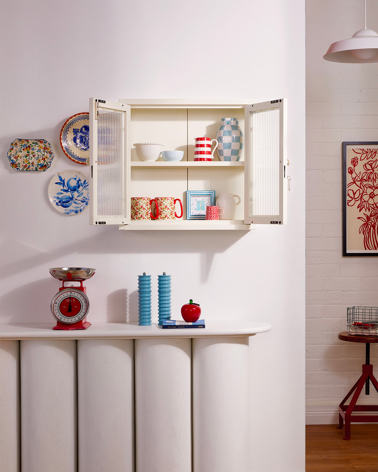 Vetrinetta da parete in metallo e vetro The Kit