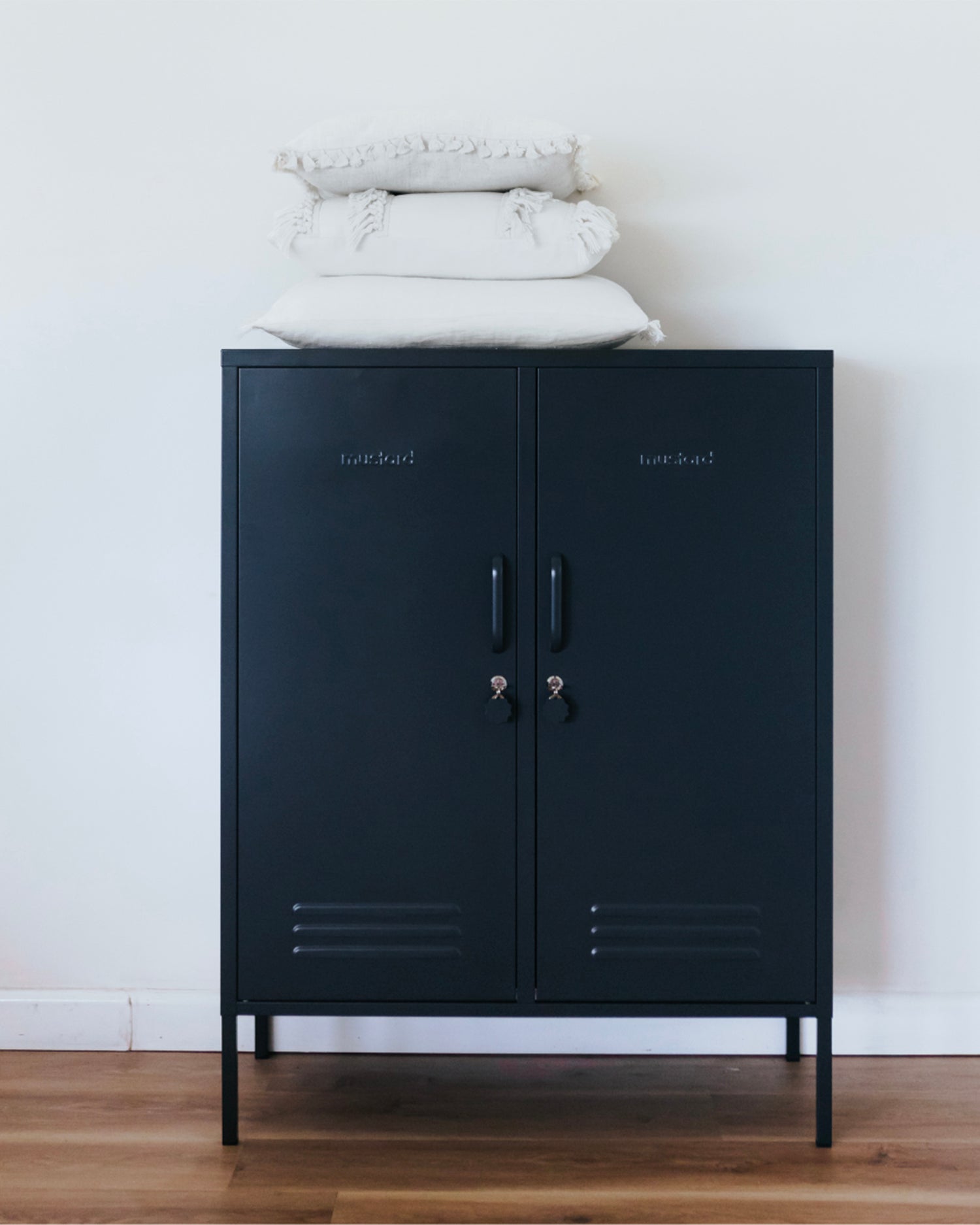 Credenza in metallo The Midi