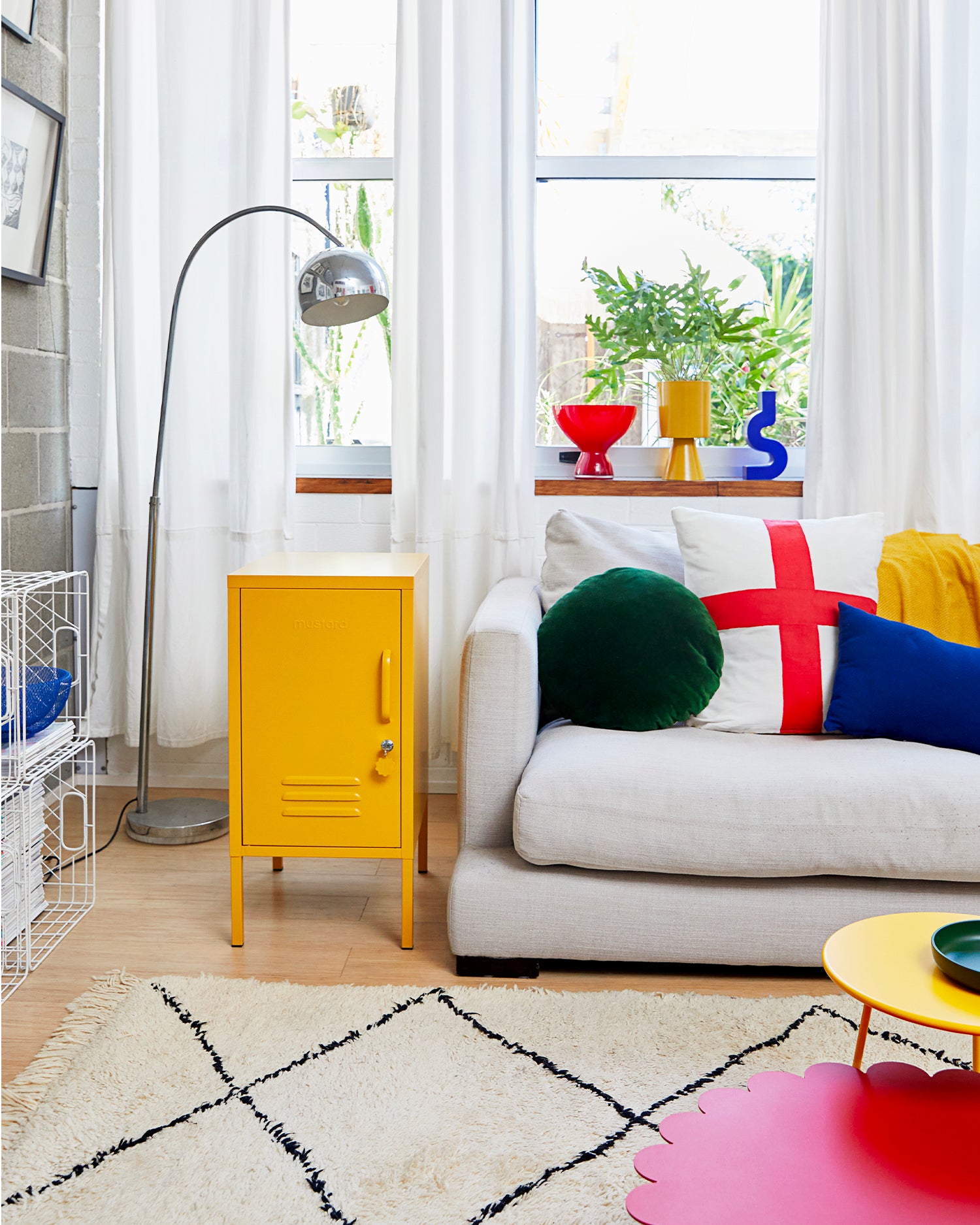 Comodino in metallo The Shorty, senape